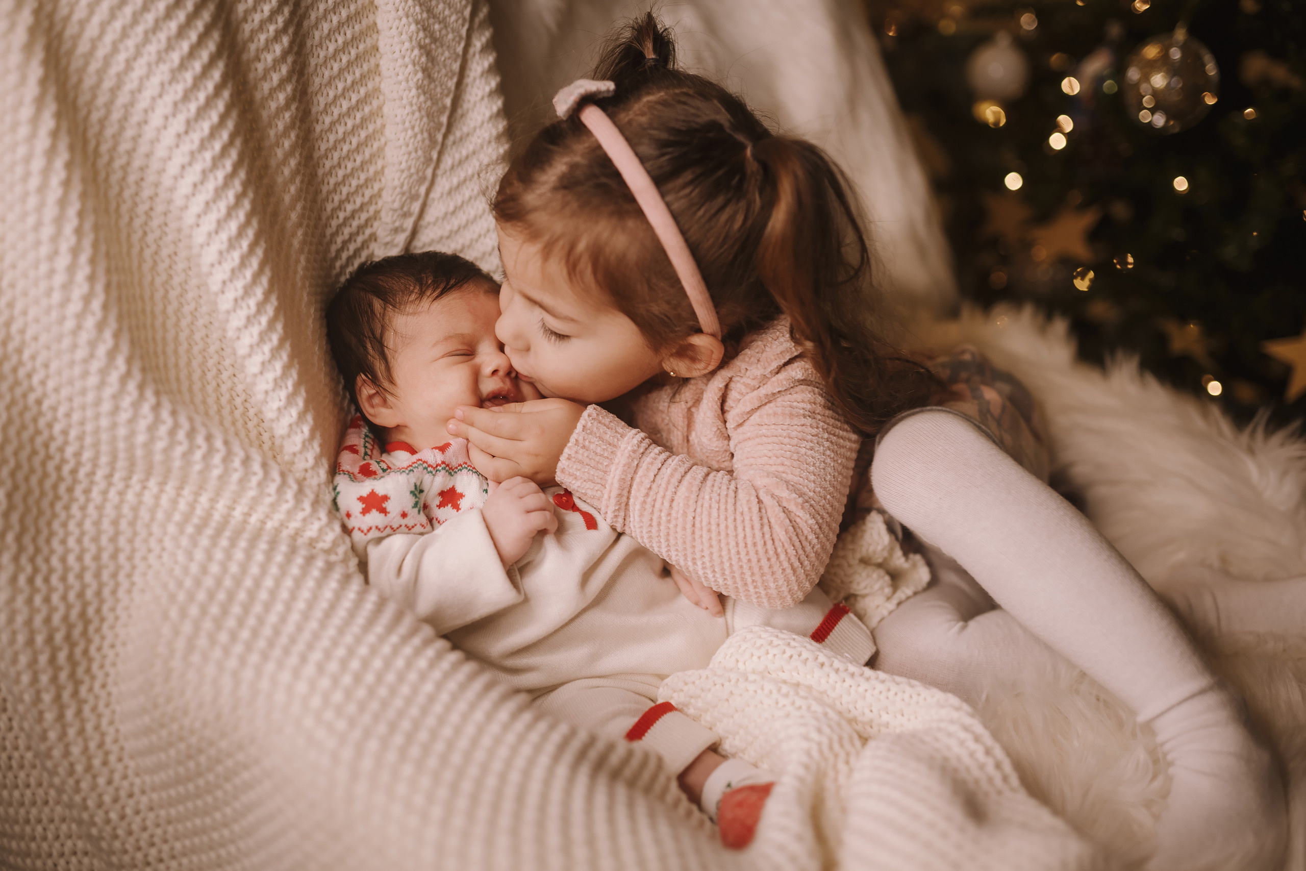 12042021 Christmas Photoshoot 9. Wedding family event photographer in Chicago Nick Yushevich