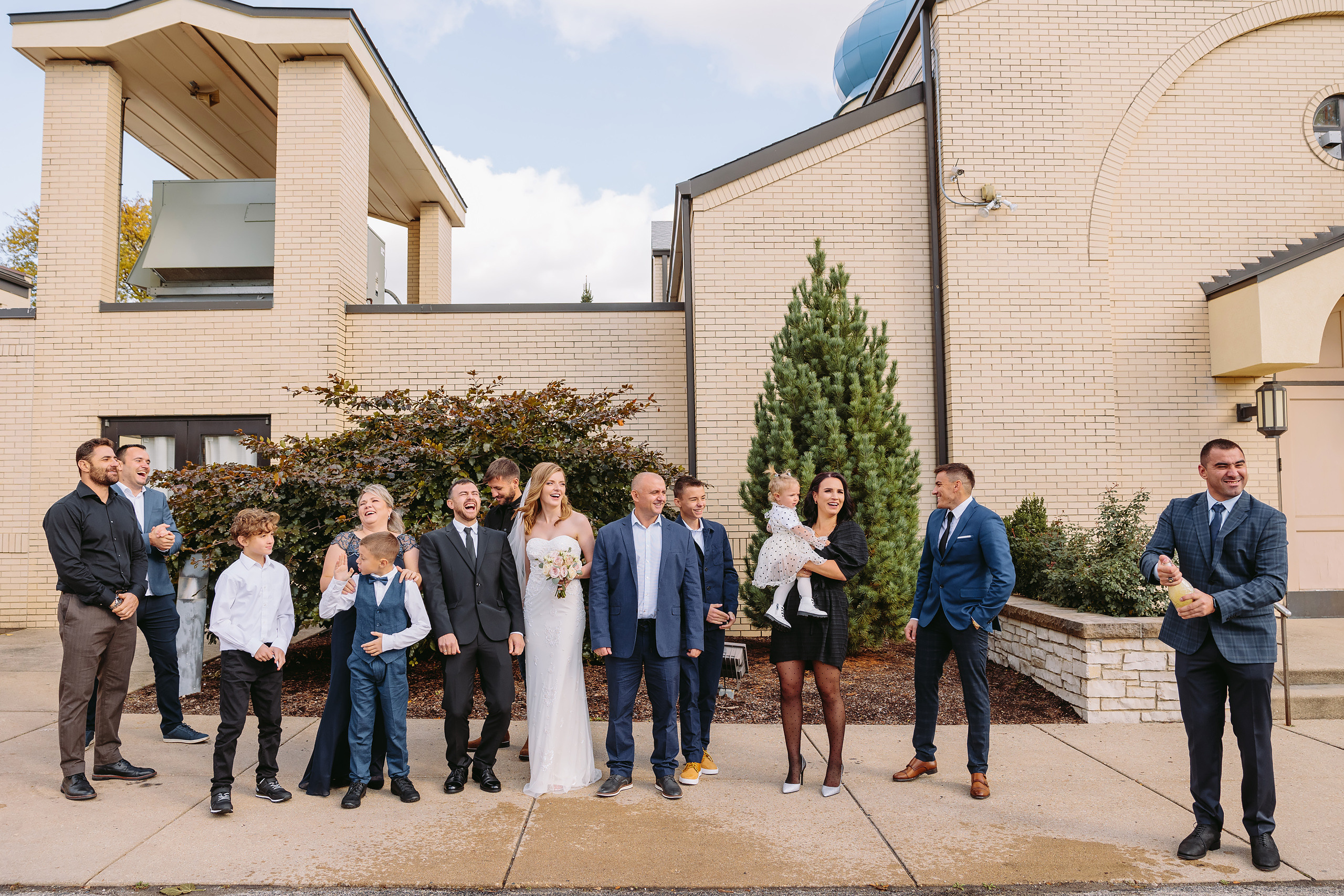 10.31.2021 Wedding. Wedding family event photographer in Chicago Nick Yushevich