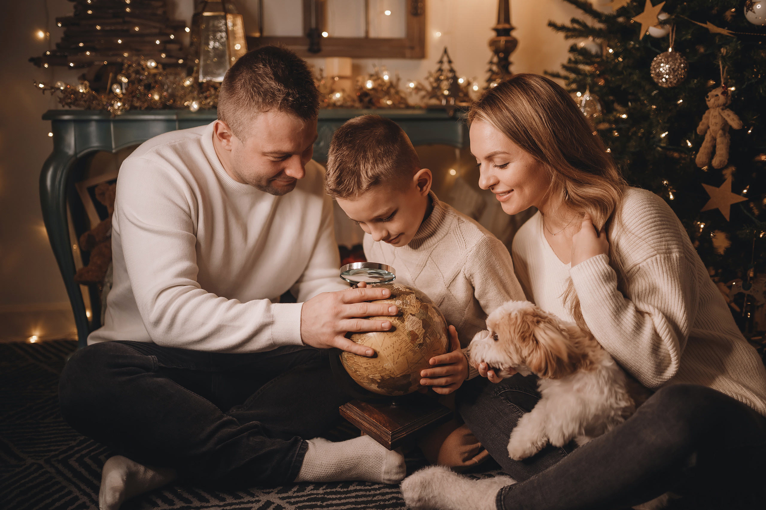 12142021 Christmas Photoshoot 14. Wedding family event photographer in Chicago Nick Yushevich