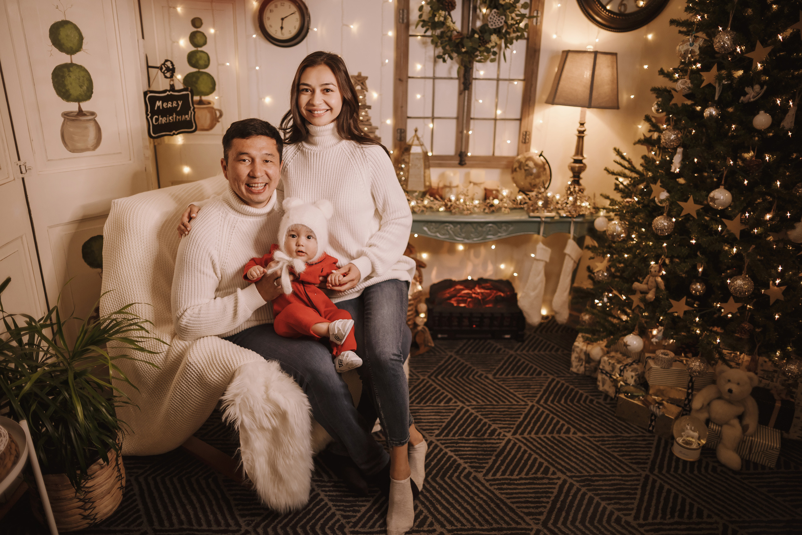 11182021 Christmas Photoshoot 2. Wedding family event photographer in Chicago Nick Yushevich