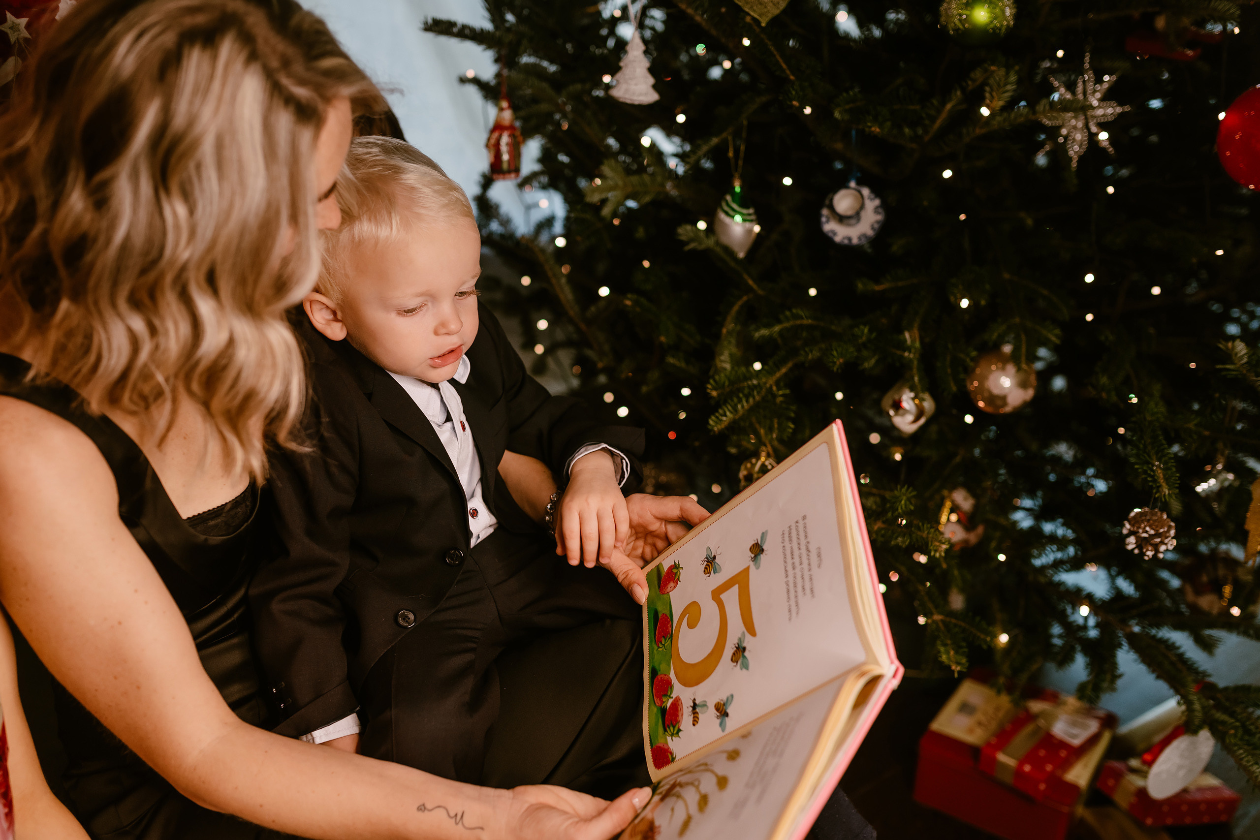 11282021 Christmas Photoshoot. Wedding family event photographer in Chicago Nick Yushevich