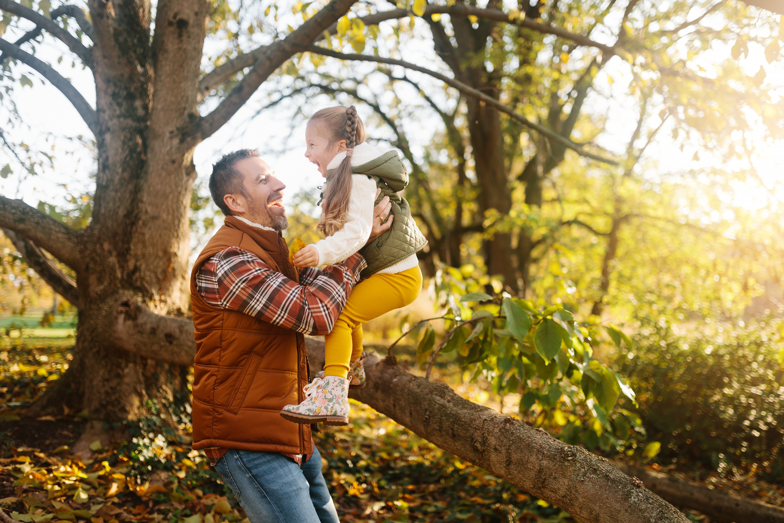 11.05.2021 Family photoshoot. Wedding family event photographer in Chicago Nick Yushevich