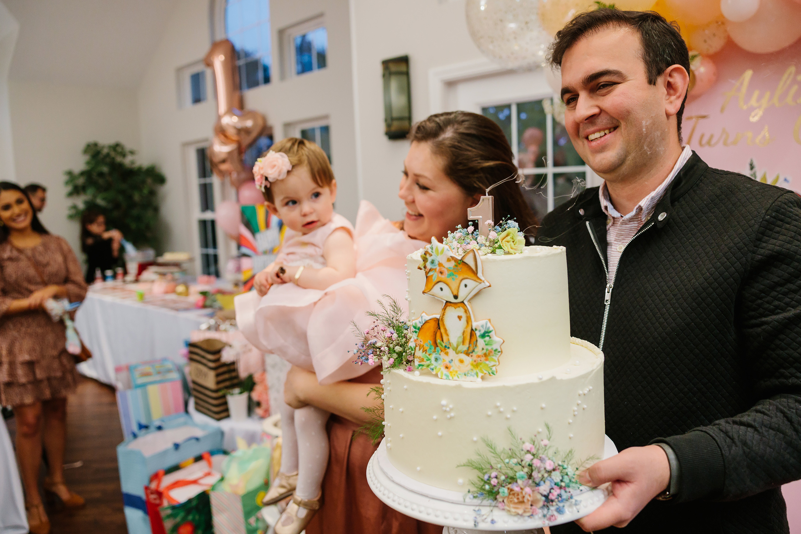 11.13.2021 First birthday. Wedding family event photographer in Chicago Nick Yushevich