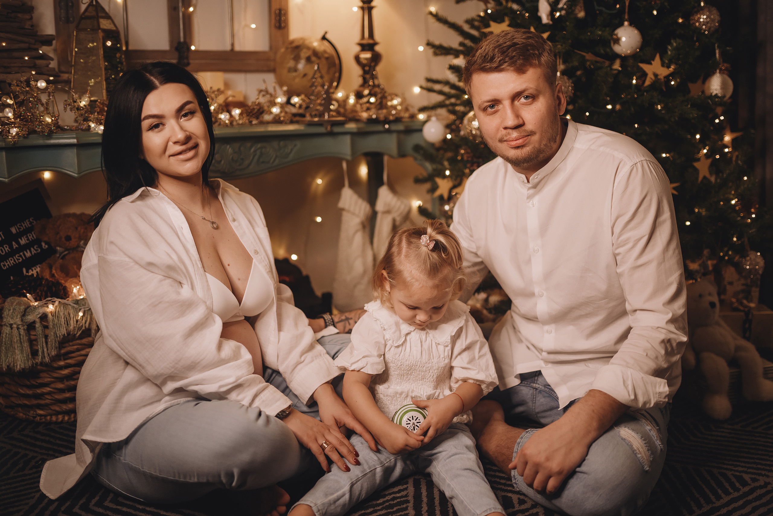 12152021 Christmas Photoshoot 15. Wedding family event photographer in Chicago Nick Yushevich