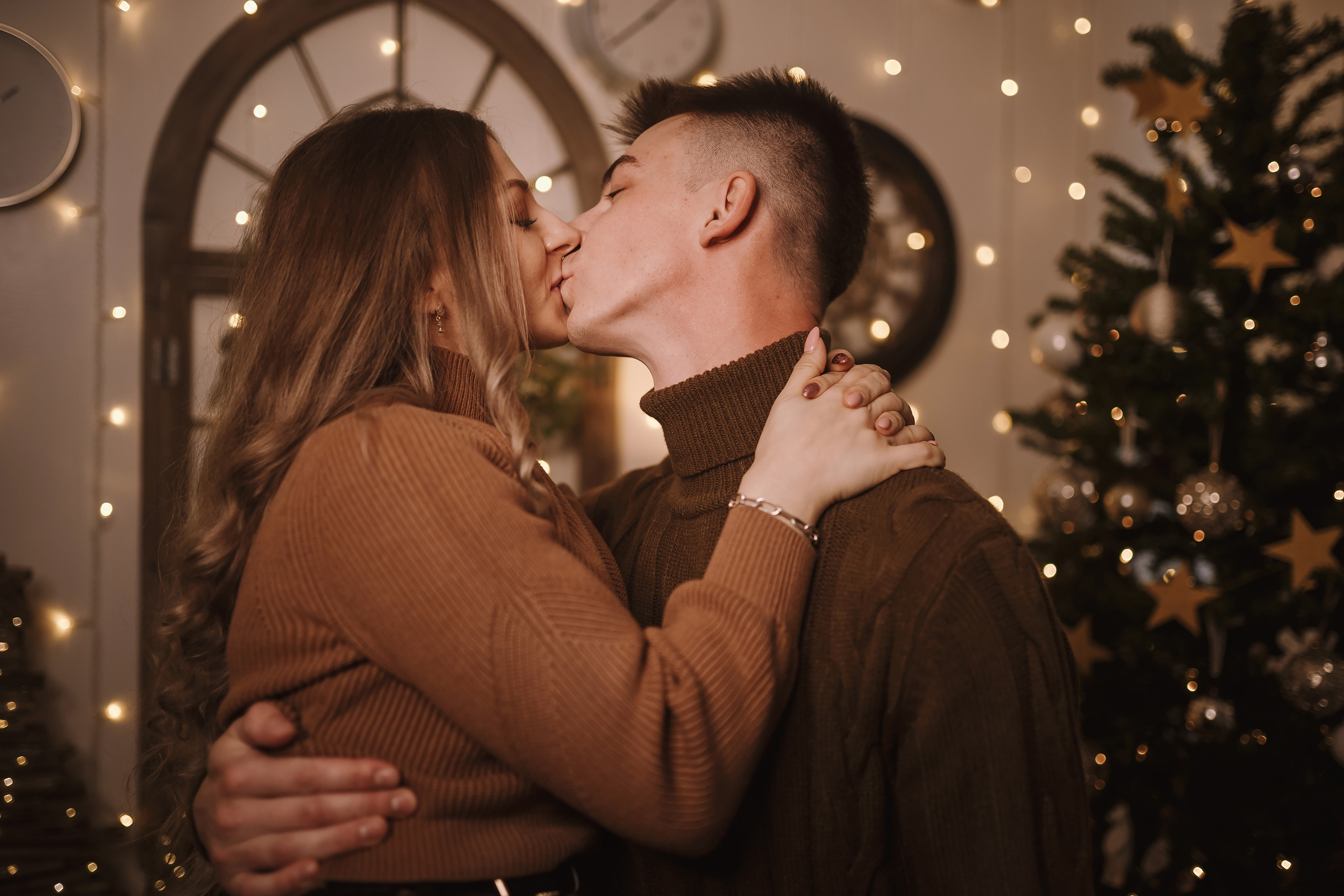 11282021 Christmas Photoshoot 5. Wedding family event photographer in Chicago Nick Yushevich