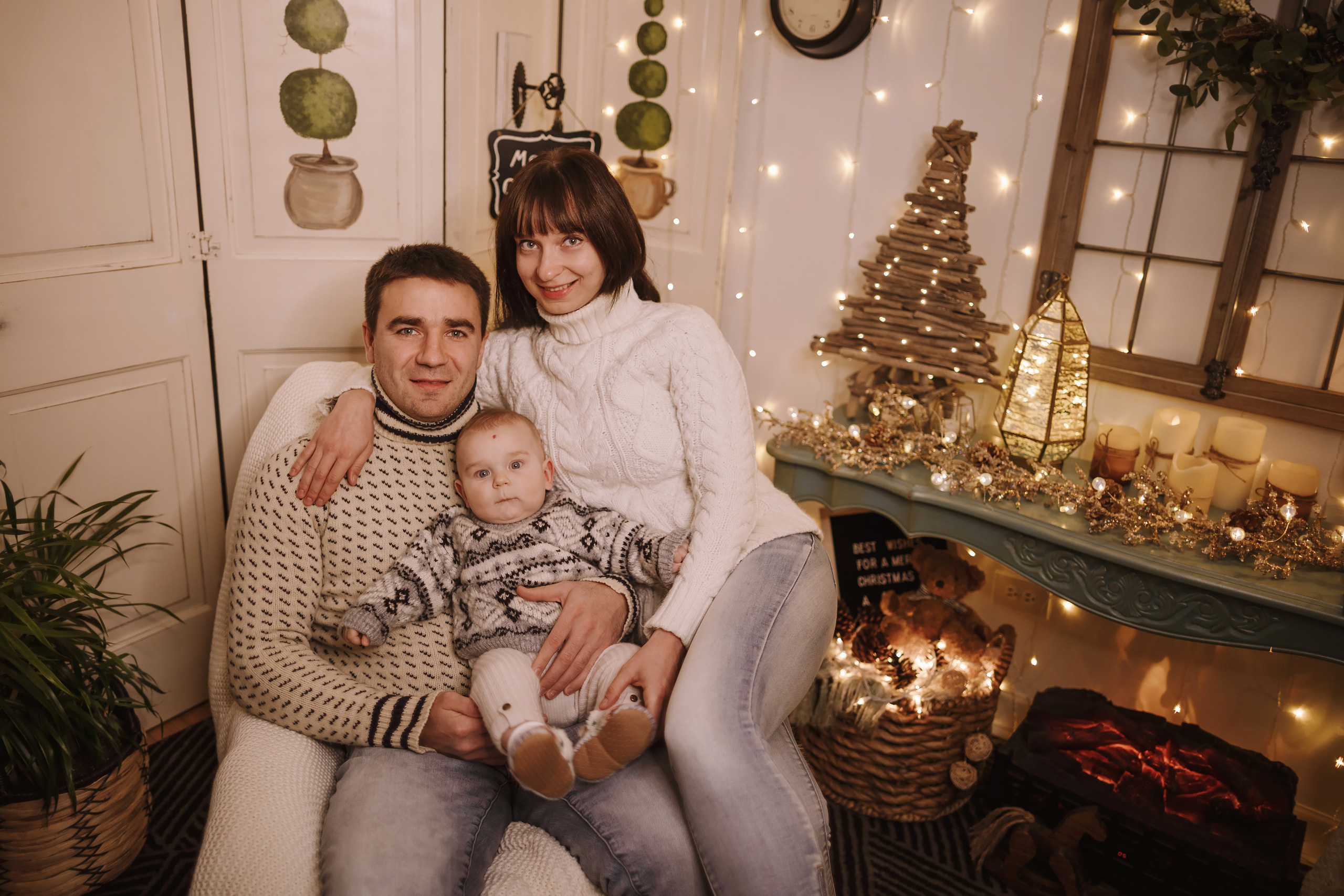 12052021 Christmas Photoshoot 10. Wedding family event photographer in Chicago Nick Yushevich