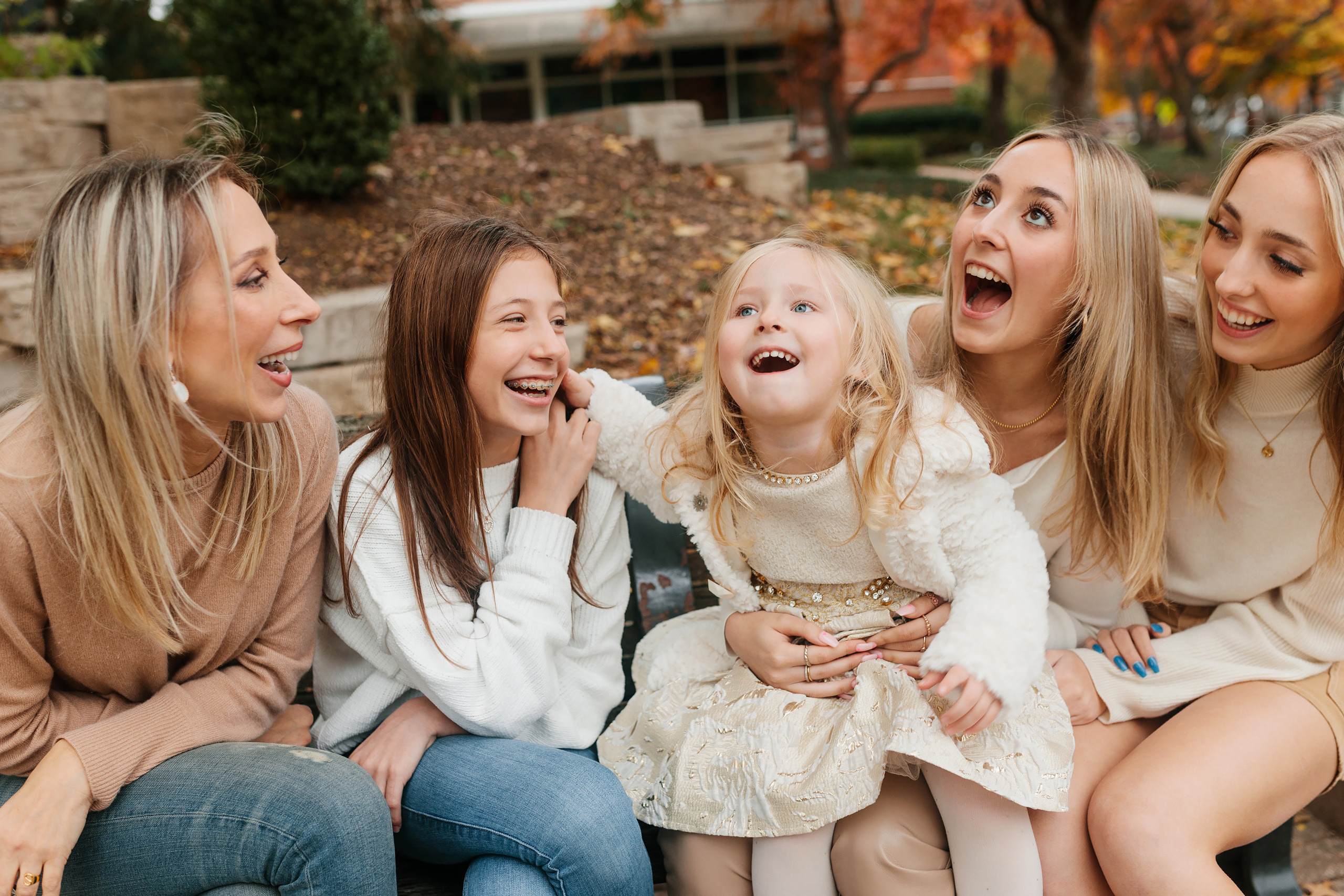 11.10.2021 Family photoshoot. Wedding family event photographer in Chicago Nick Yushevich