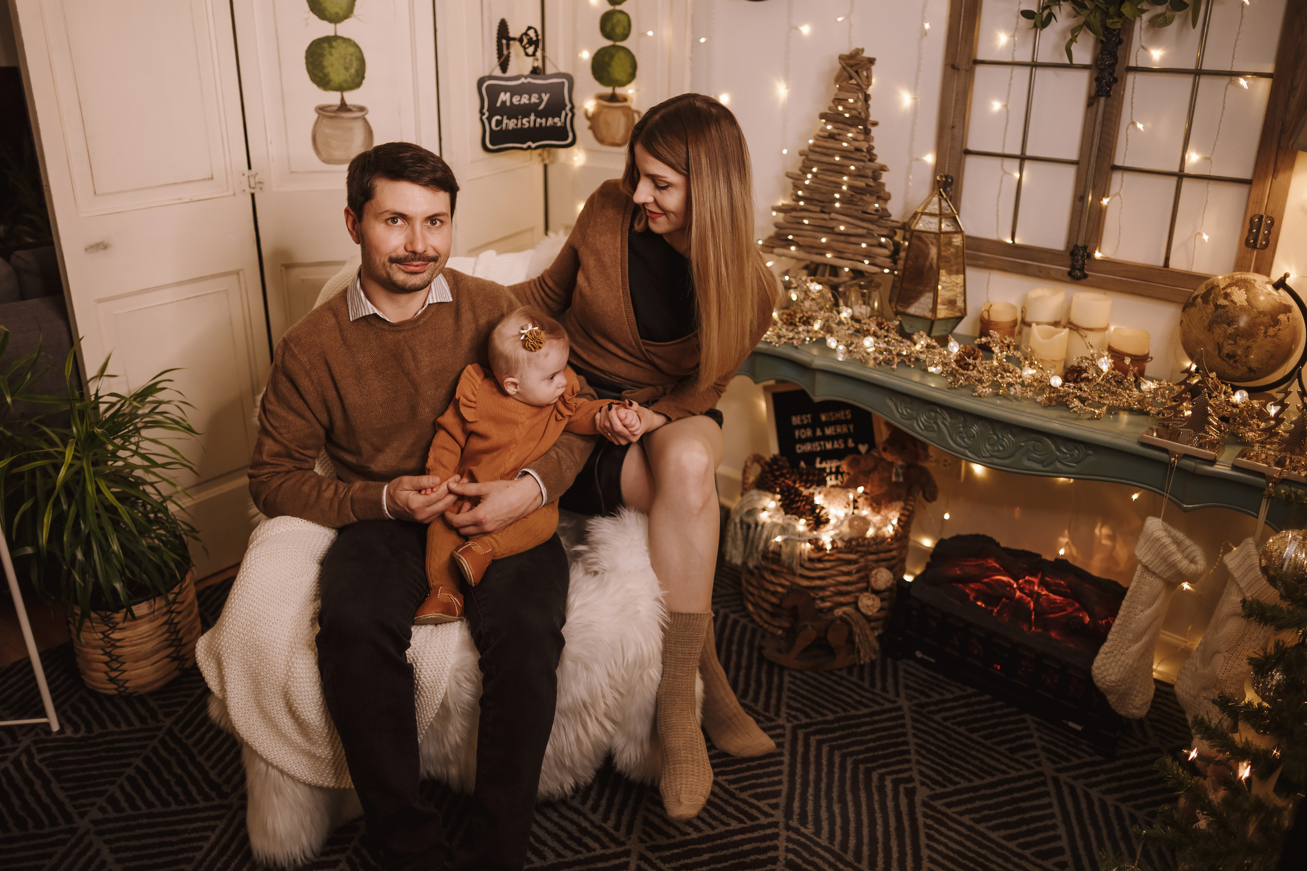 11282021 Christmas Photoshoot 6. Wedding family event photographer in Chicago Nick Yushevich