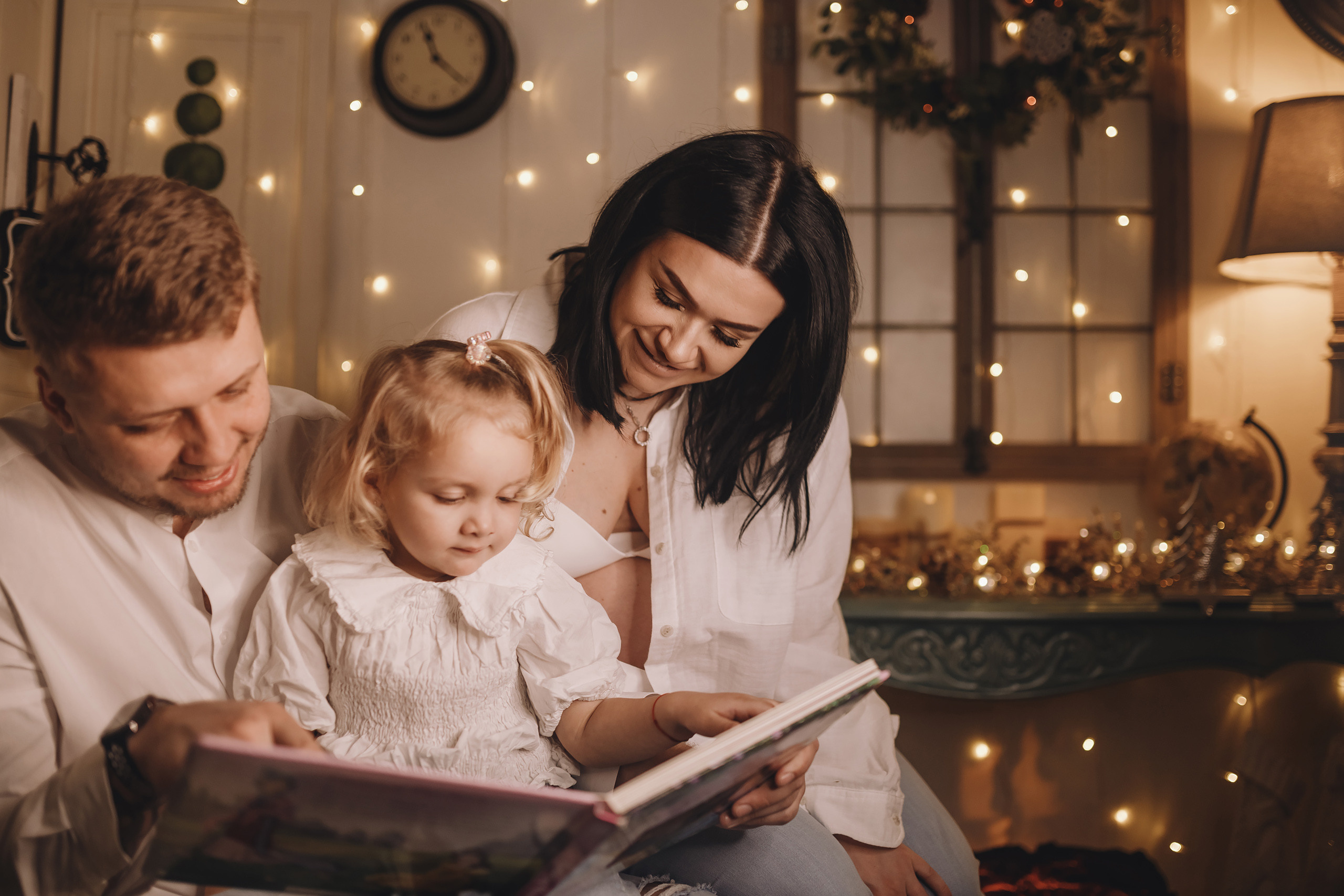 12152021 Christmas Photoshoot 15. Wedding family event photographer in Chicago Nick Yushevich