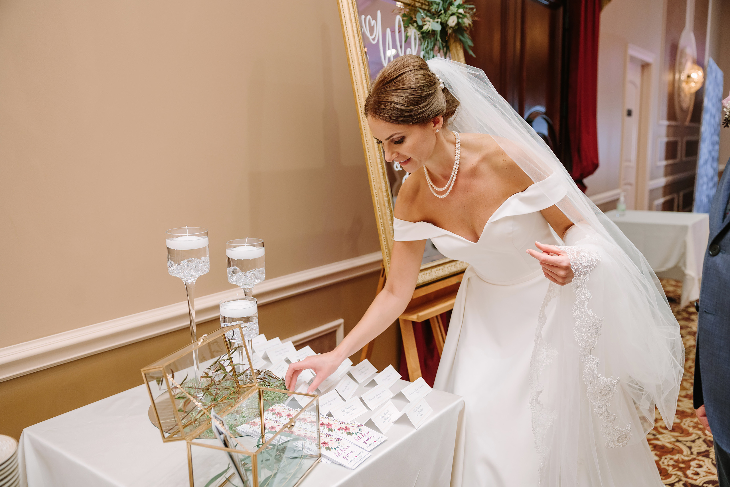 10.02.2021 Wedding. Wedding family event photographer in Chicago Nick Yushevich