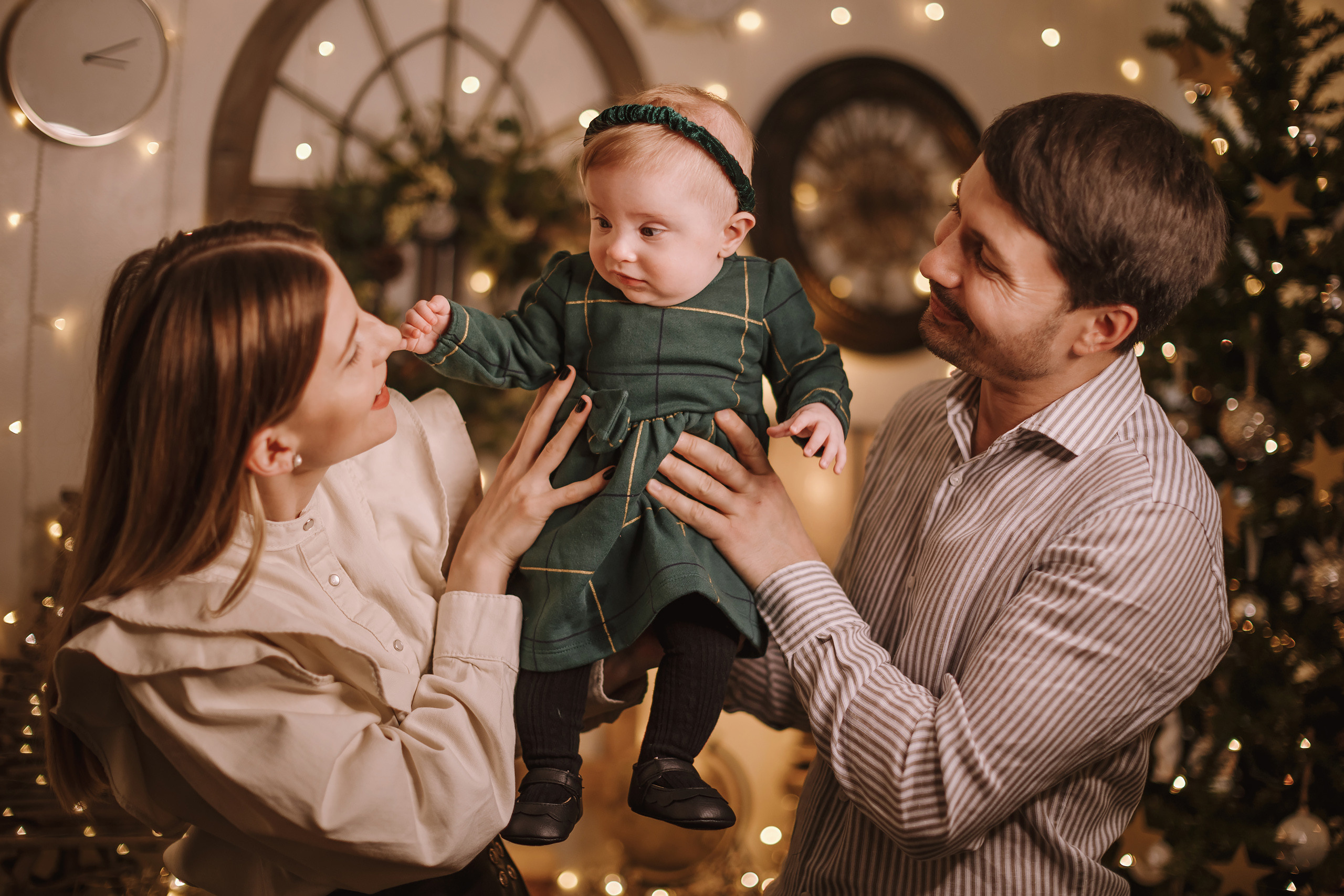 11282021 Christmas Photoshoot 6. Wedding family event photographer in Chicago Nick Yushevich