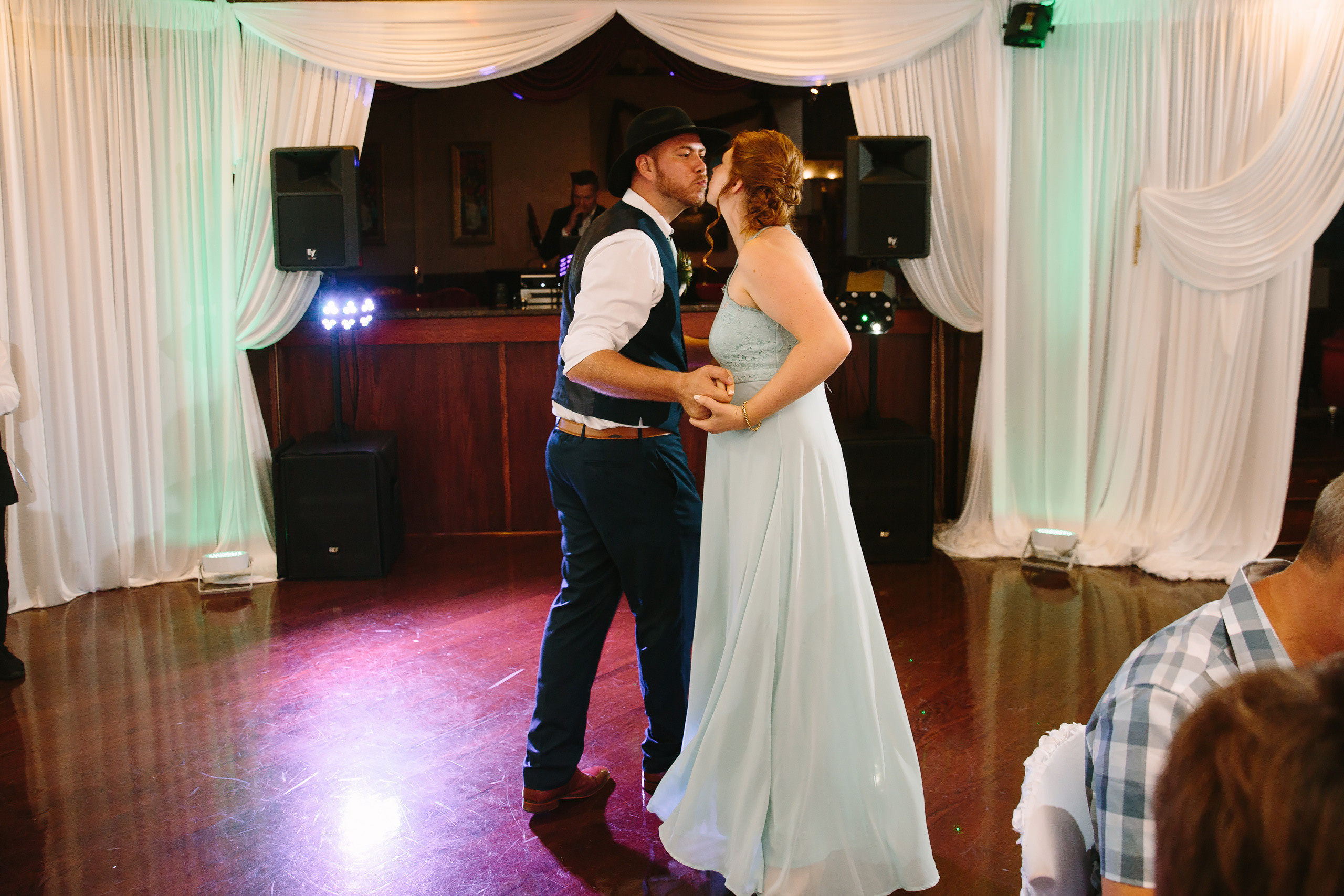 08.03.2019 Wedding. Wedding family event photographer in Chicago Nick Yushevich