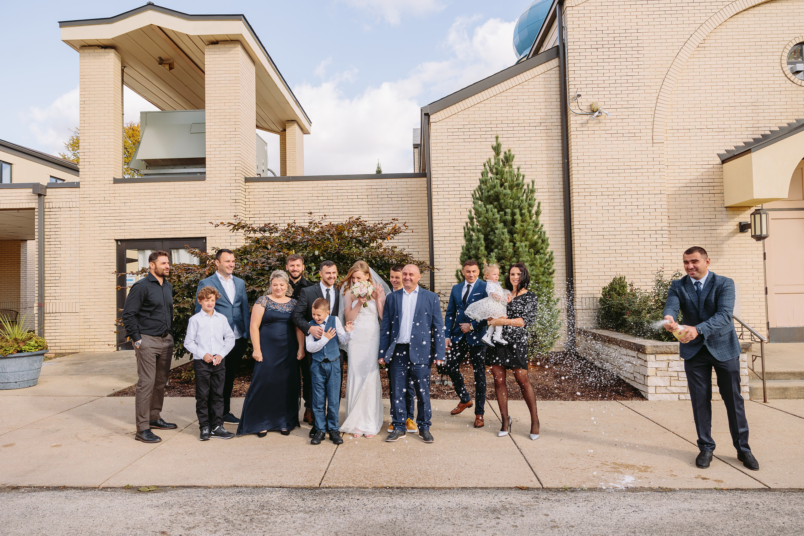 10.31.2021 Wedding. Wedding family event photographer in Chicago Nick Yushevich