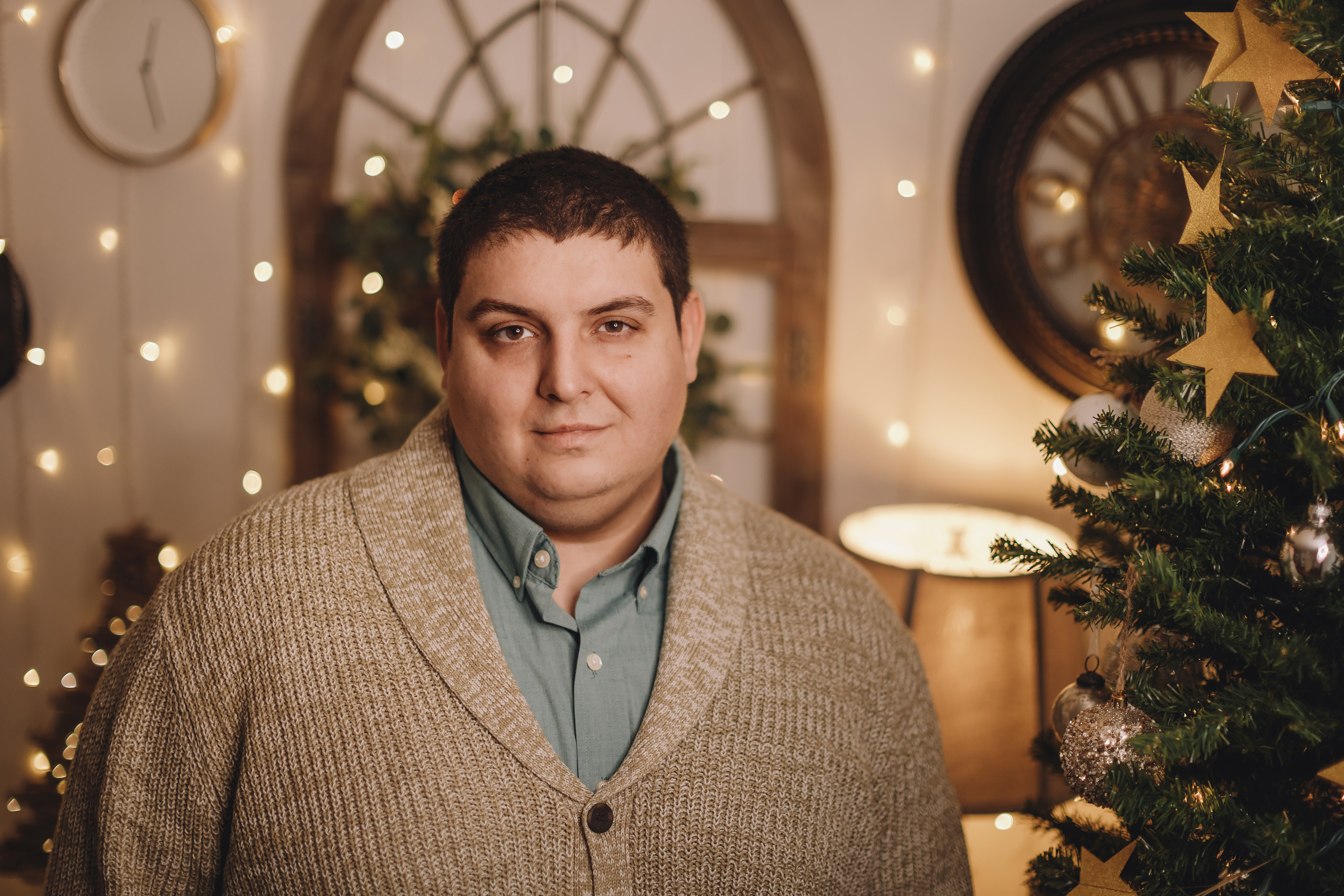 12122021 Christmas Photoshoot 13. Wedding family event photographer in Chicago Nick Yushevich