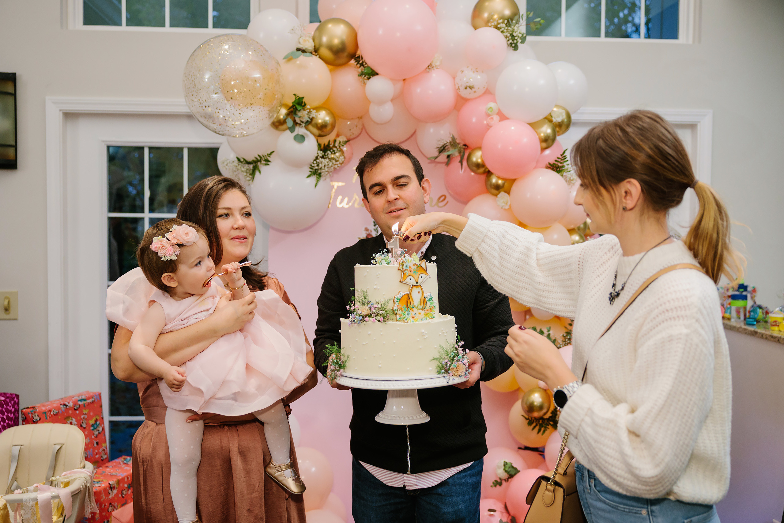 11.13.2021 First birthday. Wedding family event photographer in Chicago Nick Yushevich