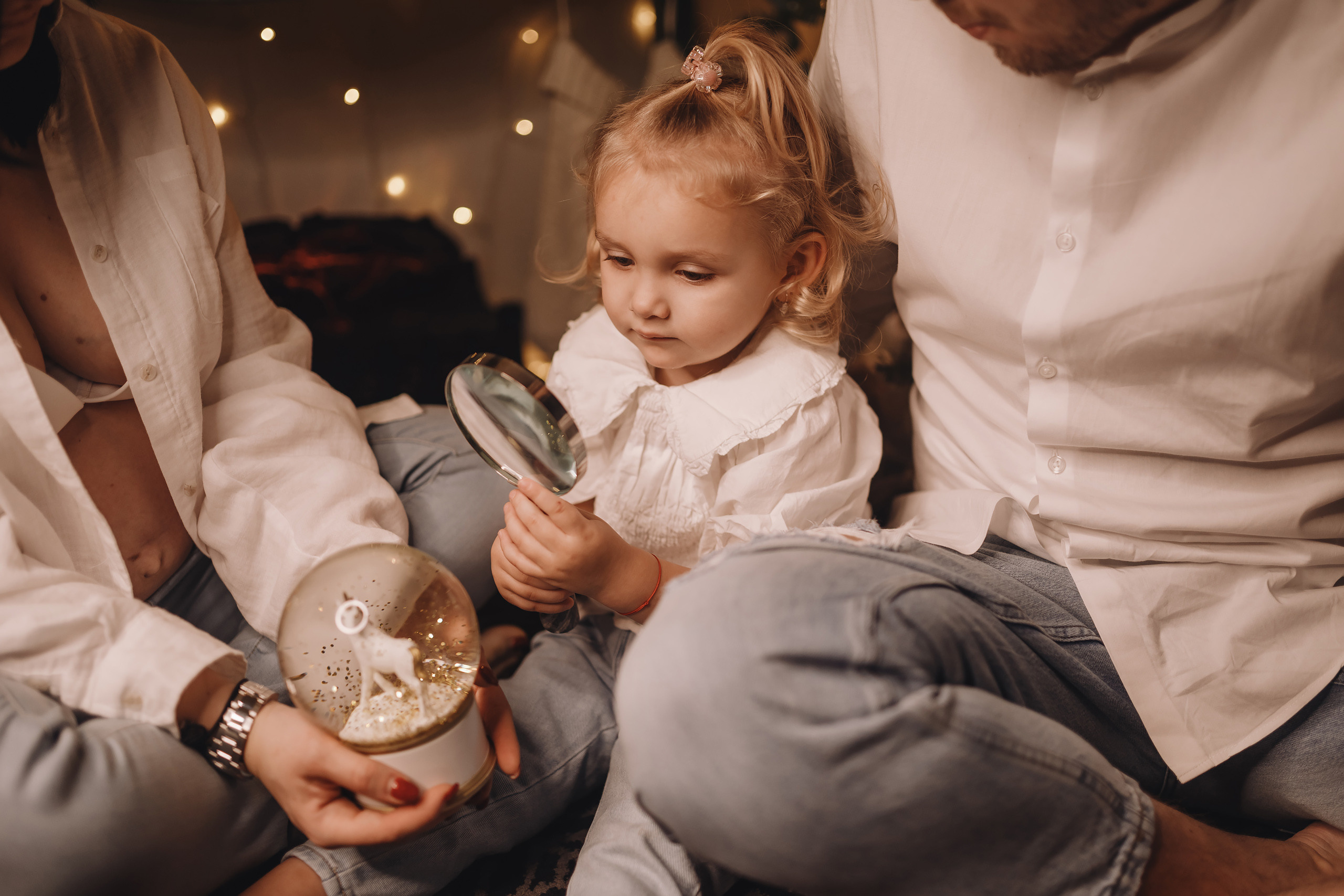 12152021 Christmas Photoshoot 15. Wedding family event photographer in Chicago Nick Yushevich