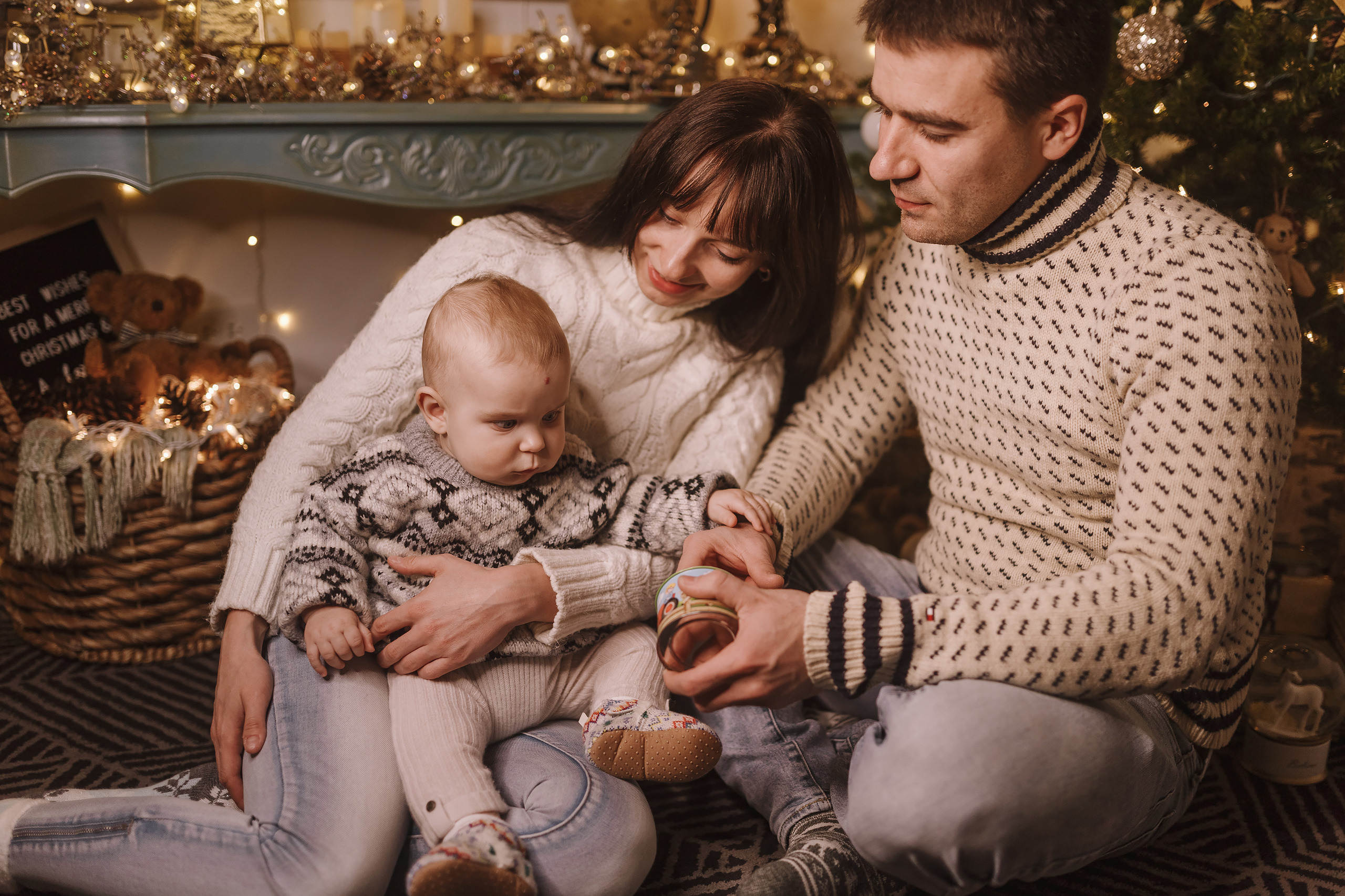 12052021 Christmas Photoshoot 10. Wedding family event photographer in Chicago Nick Yushevich