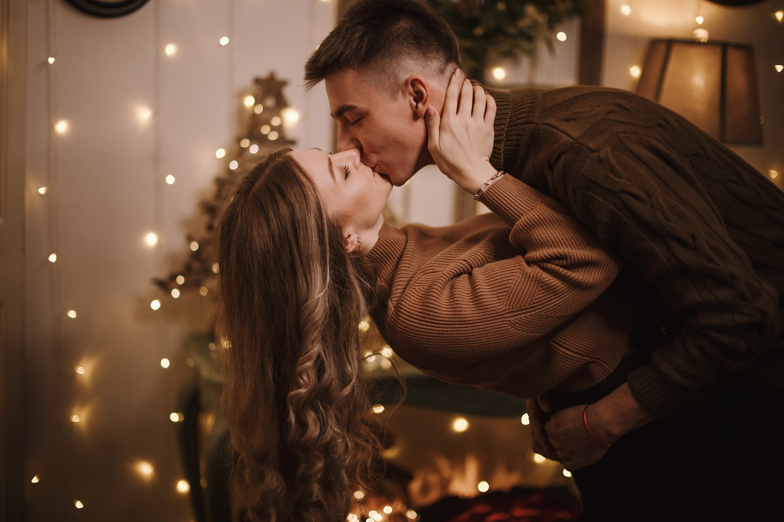 11282021 Christmas Photoshoot 5. Wedding family event photographer in Chicago Nick Yushevich