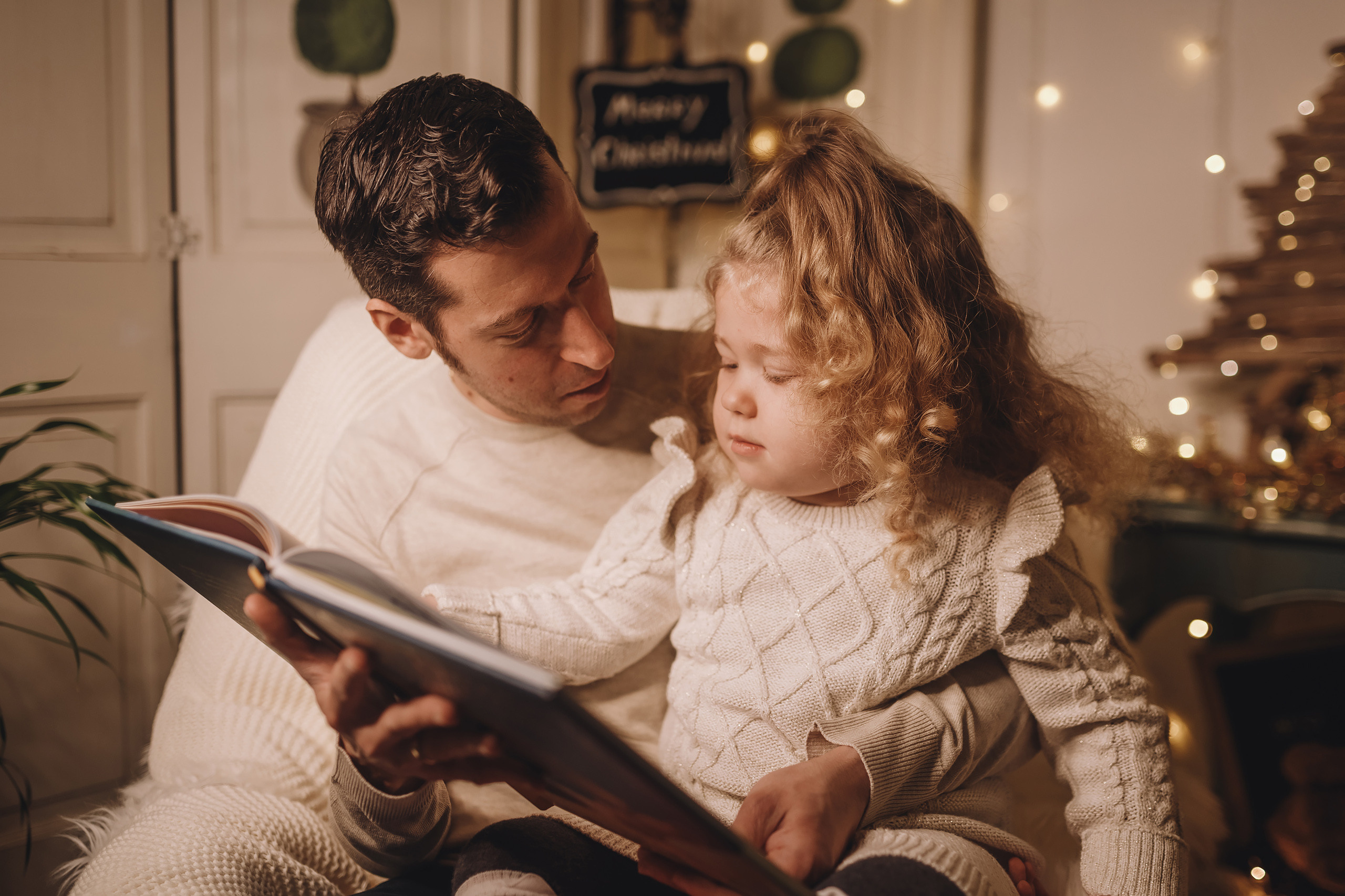 12112021 Christmas Photoshoot 12. Wedding family event photographer in Chicago Nick Yushevich