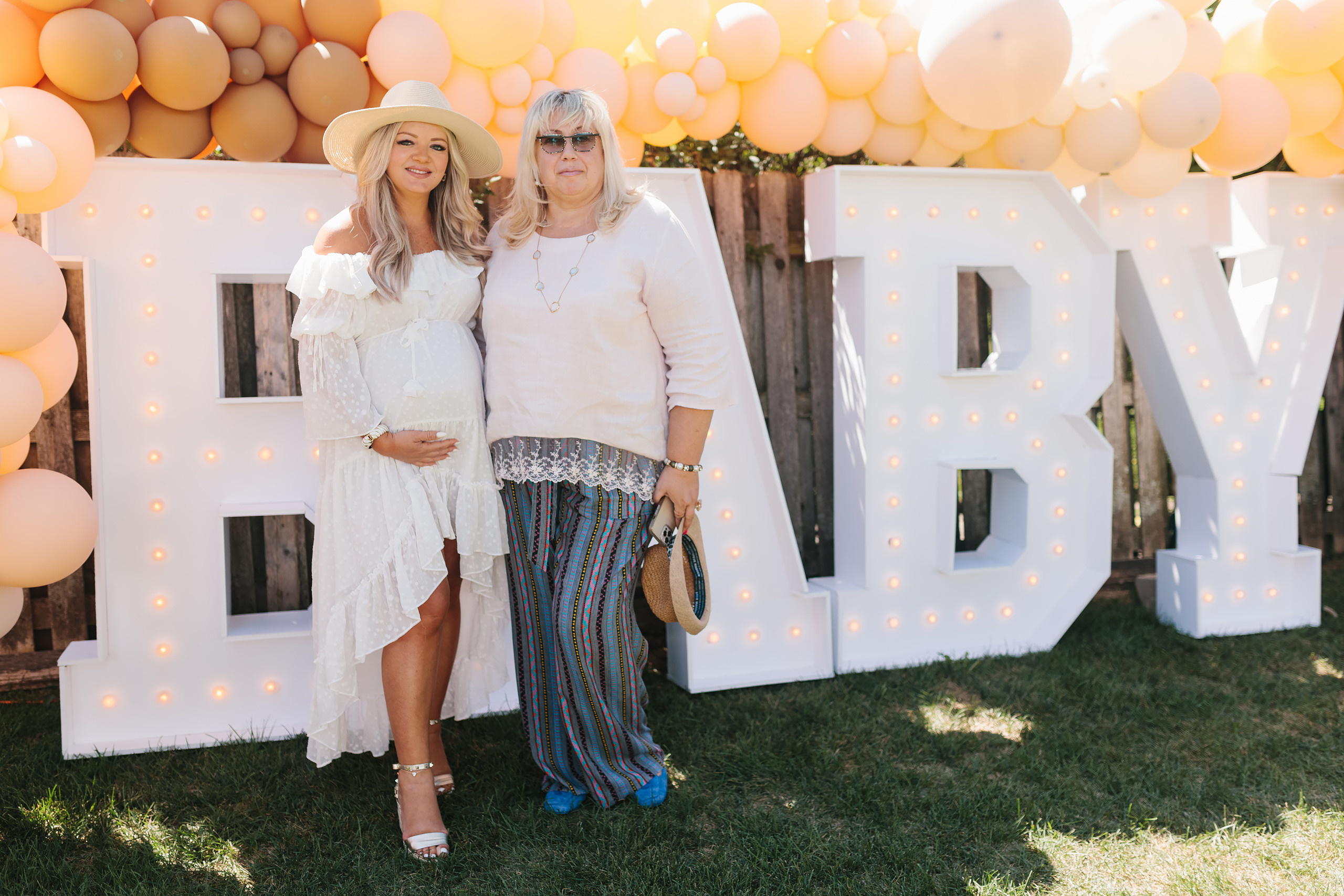 08.15.2021 Baby shower. Wedding family event photographer in Chicago Nick Yushevich