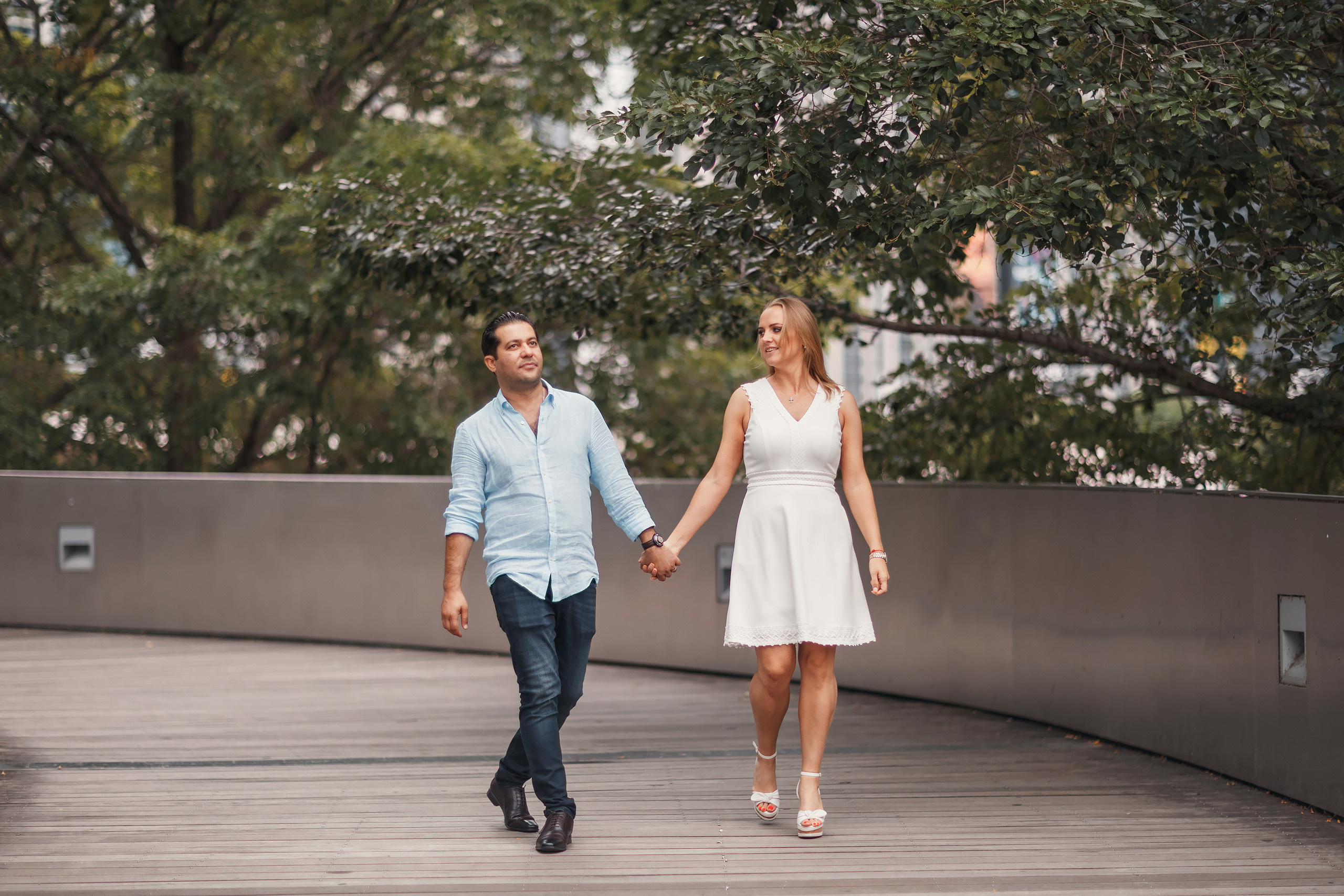 09.04.2021 Walk in Chicago. Wedding family event photographer in Chicago Nick Yushevich