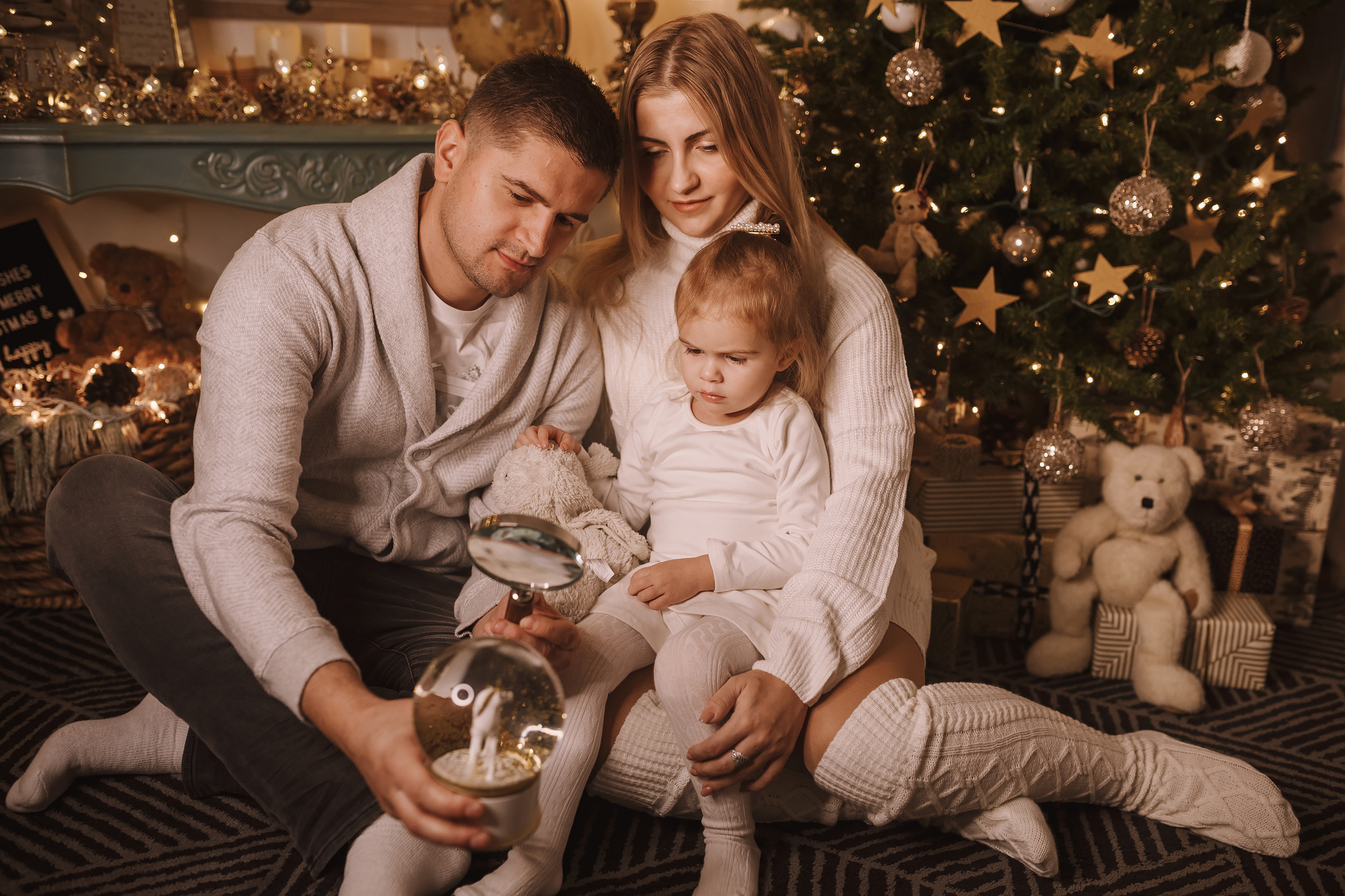 11212021 Christmas Photoshoot 3. Wedding family event photographer in Chicago Nick Yushevich