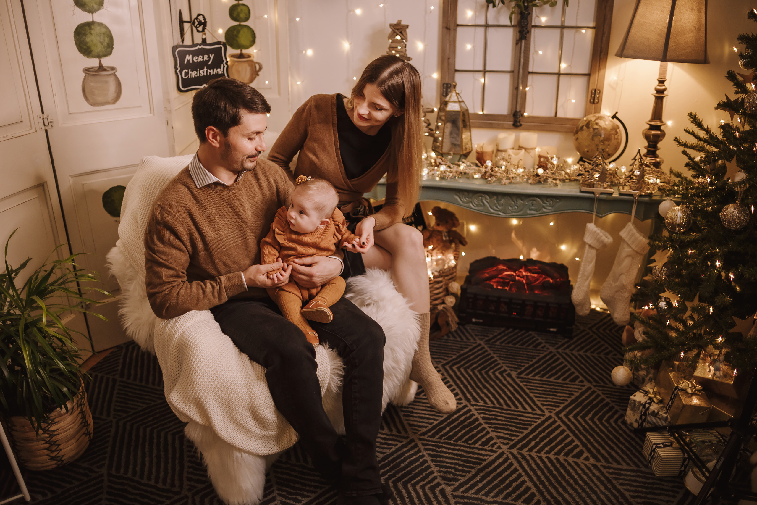 11282021 Christmas Photoshoot 6. Wedding family event photographer in Chicago Nick Yushevich