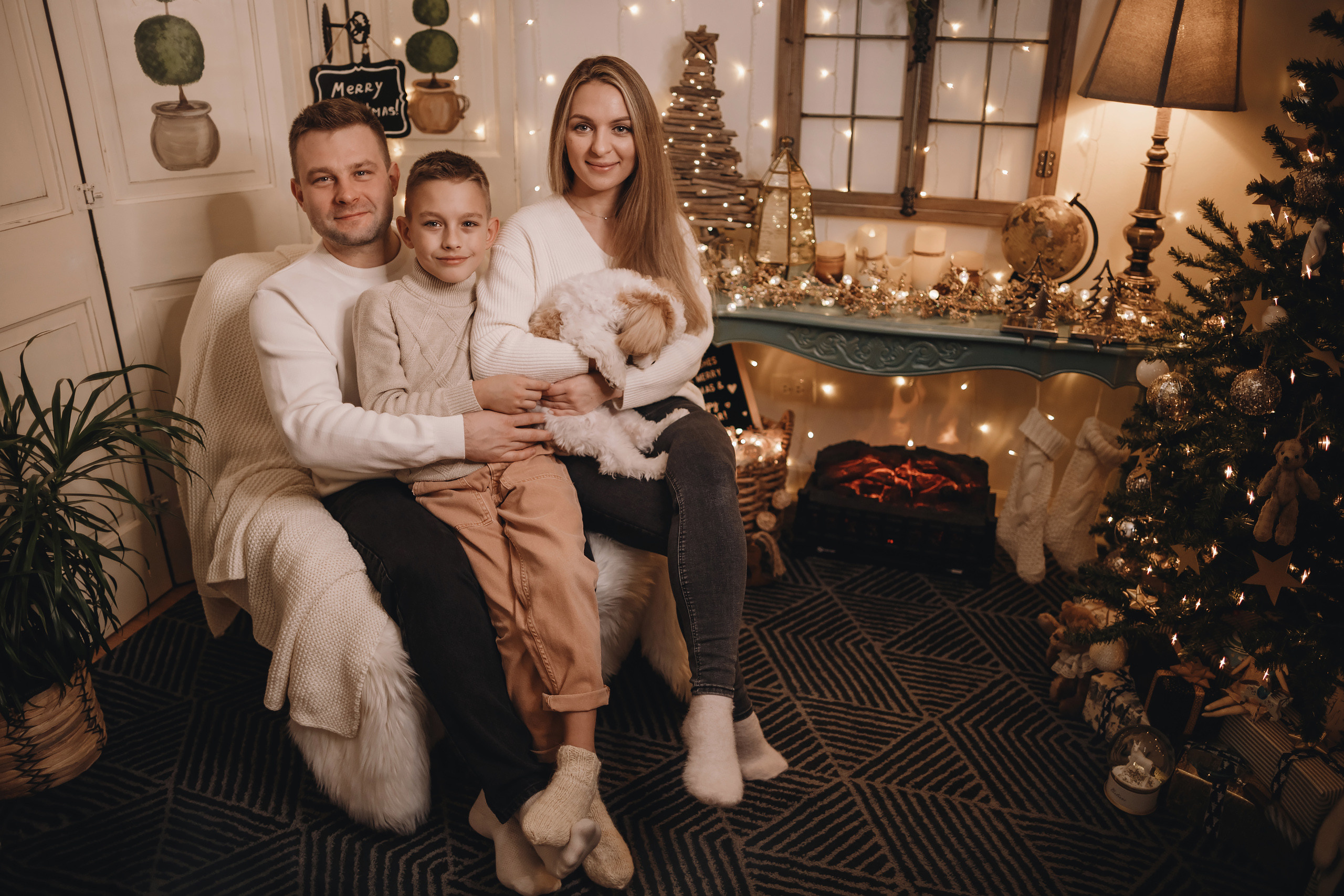 12142021 Christmas Photoshoot 14. Wedding family event photographer in Chicago Nick Yushevich