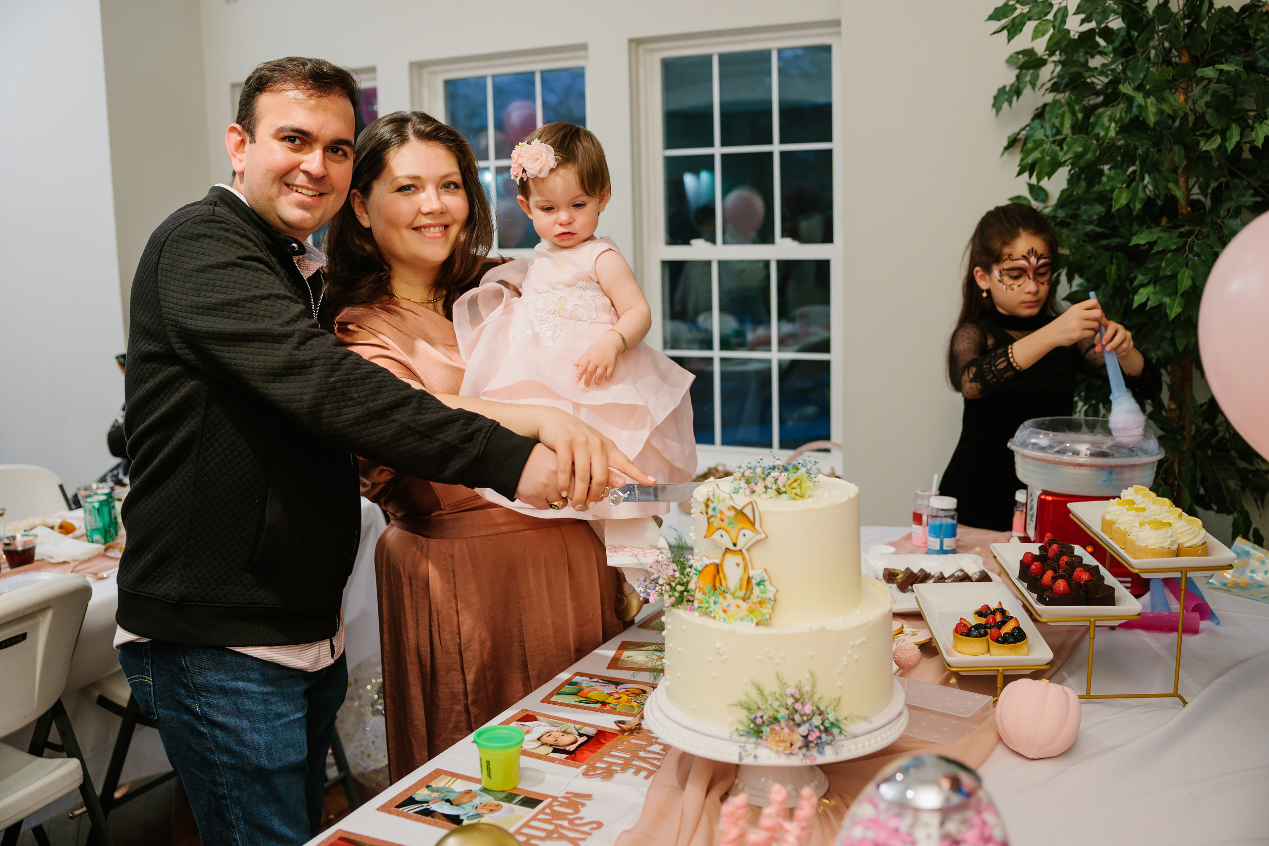 11.13.2021 First birthday. Wedding family event photographer in Chicago Nick Yushevich