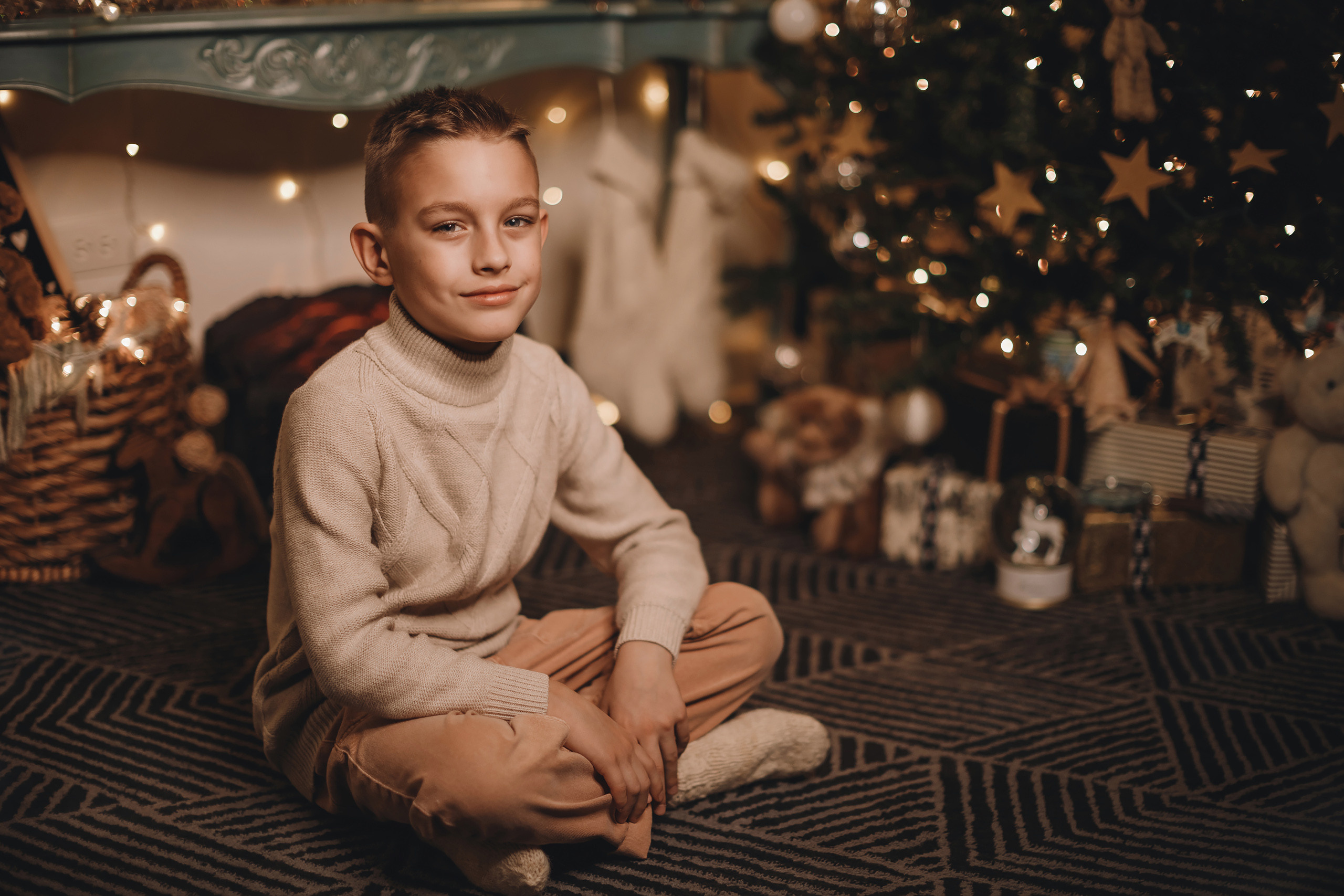 12142021 Christmas Photoshoot 14. Wedding family event photographer in Chicago Nick Yushevich