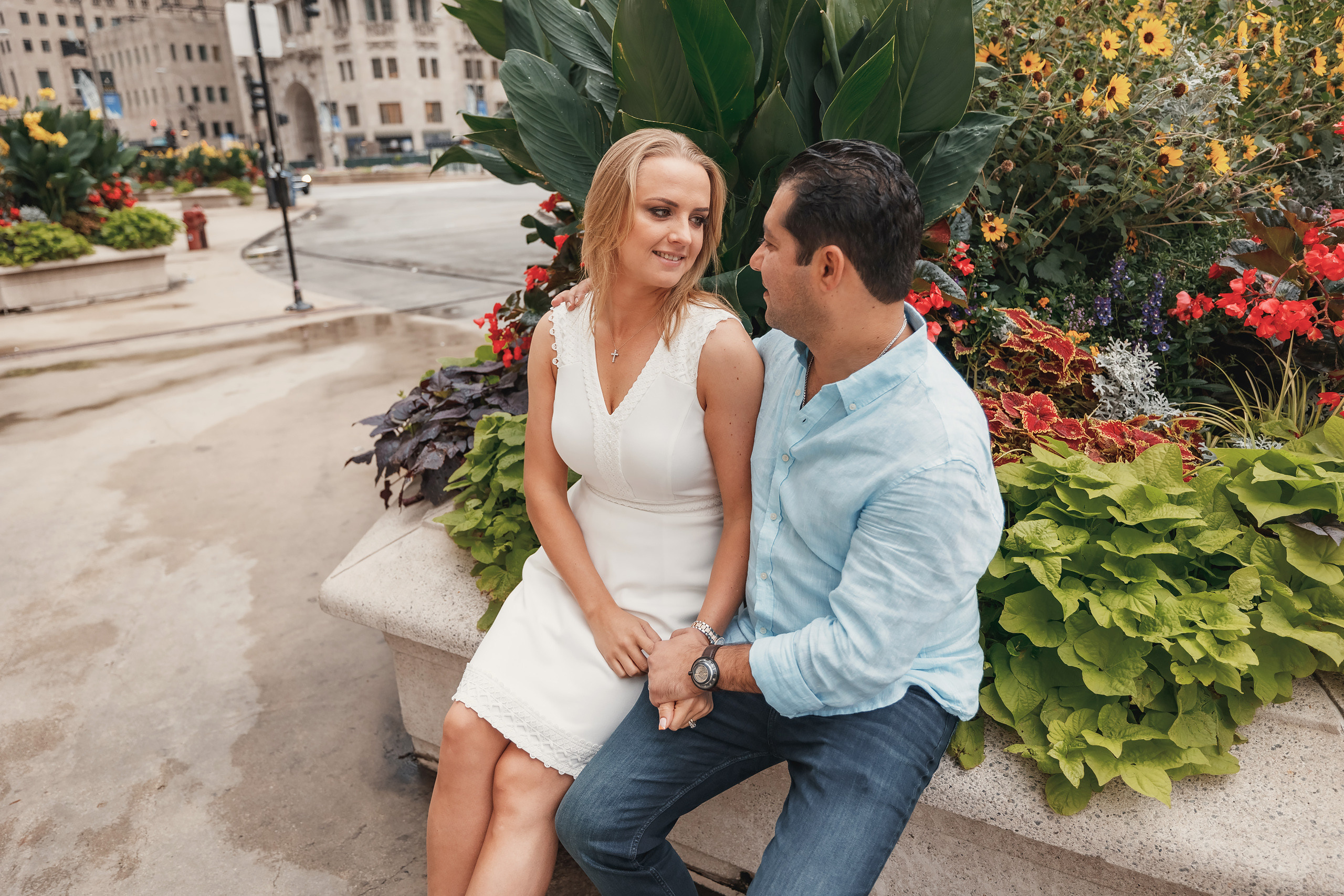 09.04.2021 Walk in Chicago. Wedding family event photographer in Chicago Nick Yushevich