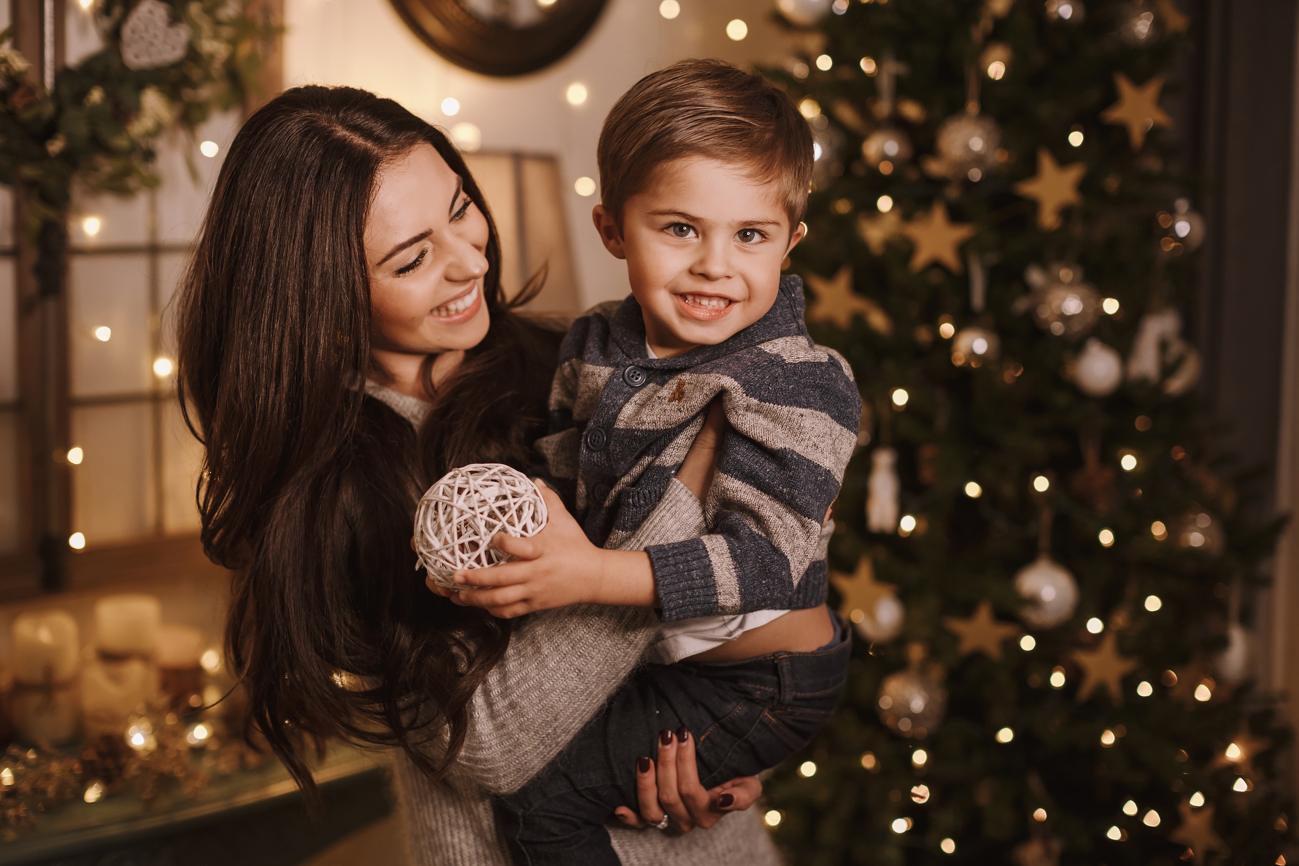 11212021 Christmas Photoshoot 4. Wedding family event photographer in Chicago Nick Yushevich