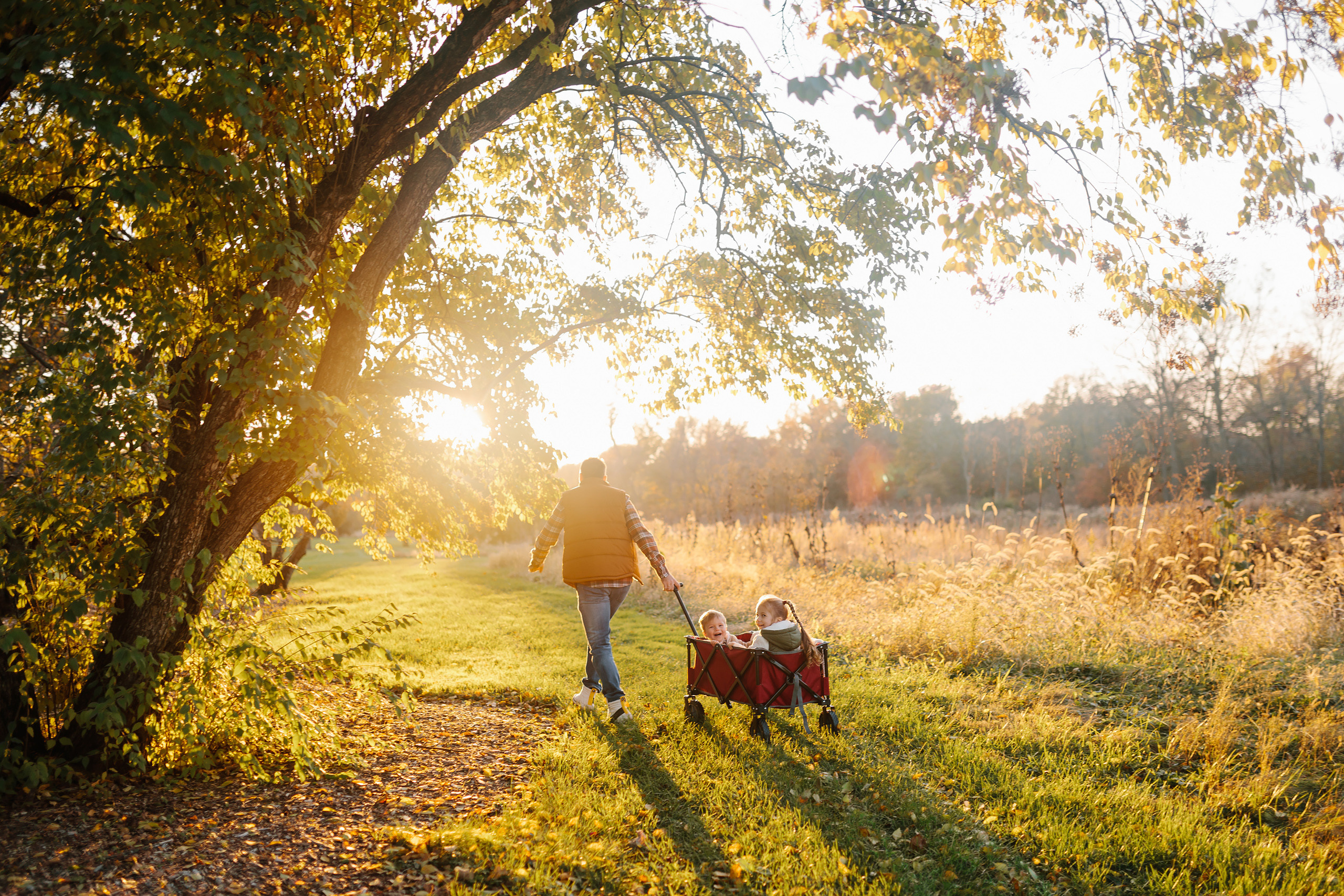 11.05.2021 Family photoshoot. Wedding family event photographer in Chicago Nick Yushevich