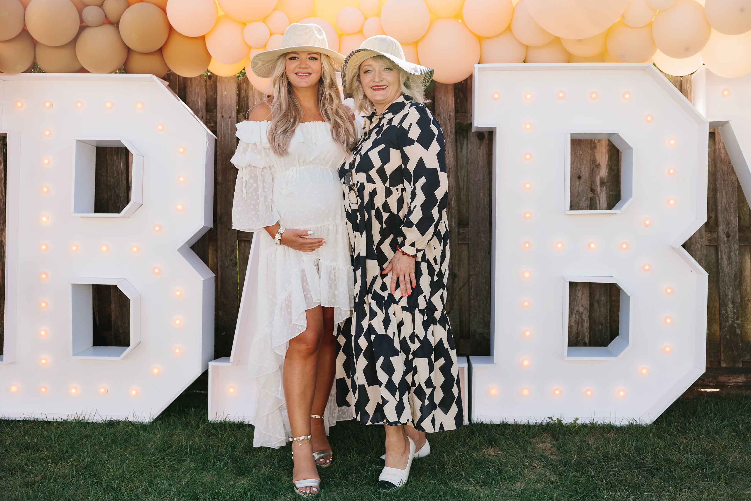 08.15.2021 Baby shower. Wedding family event photographer in Chicago Nick Yushevich