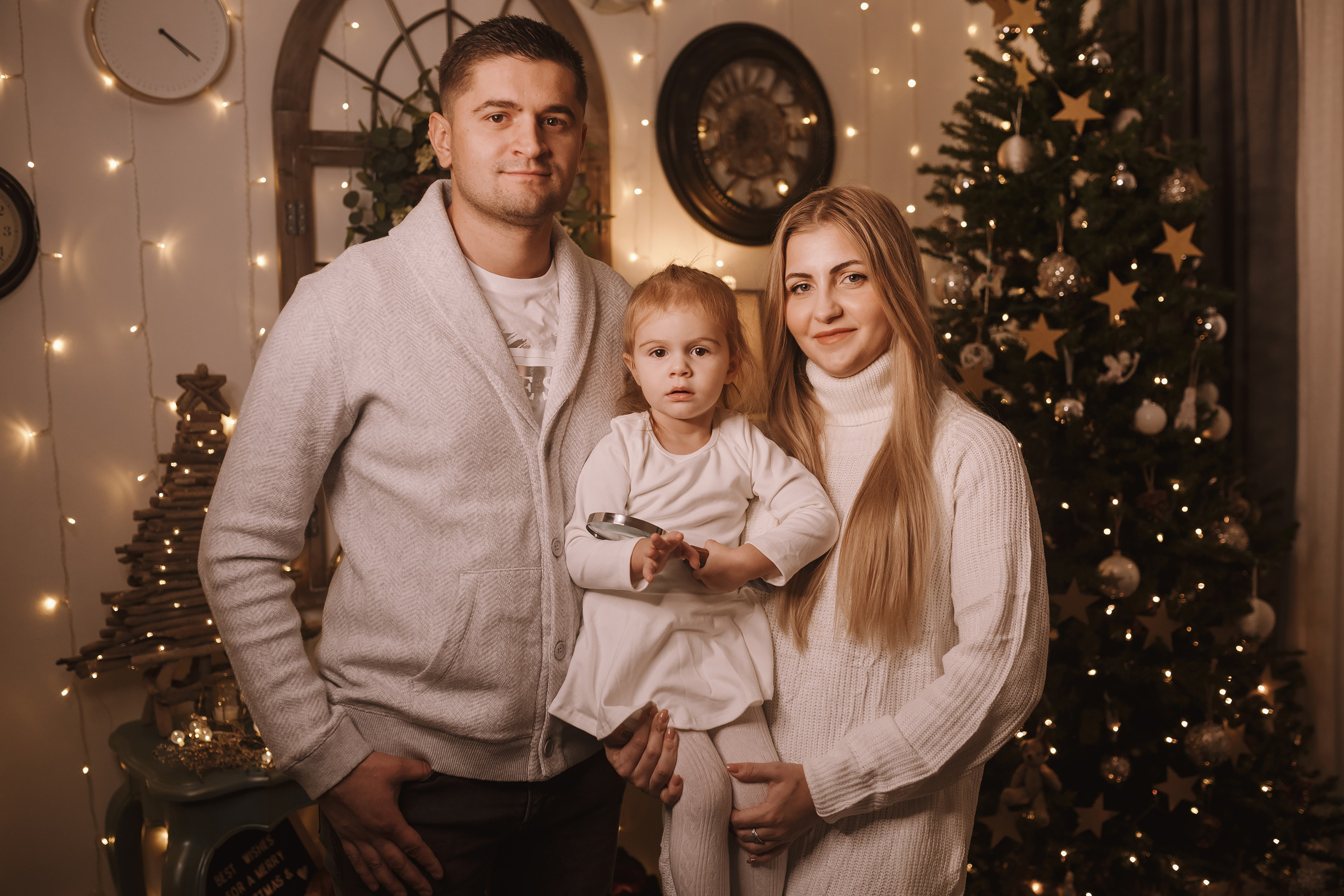 11212021 Christmas Photoshoot 3. Wedding family event photographer in Chicago Nick Yushevich