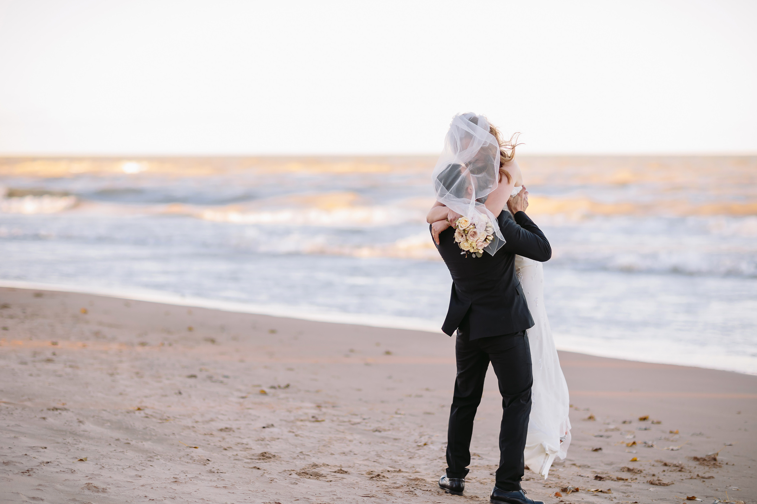 10.31.2021 Wedding. Wedding family event photographer in Chicago Nick Yushevich