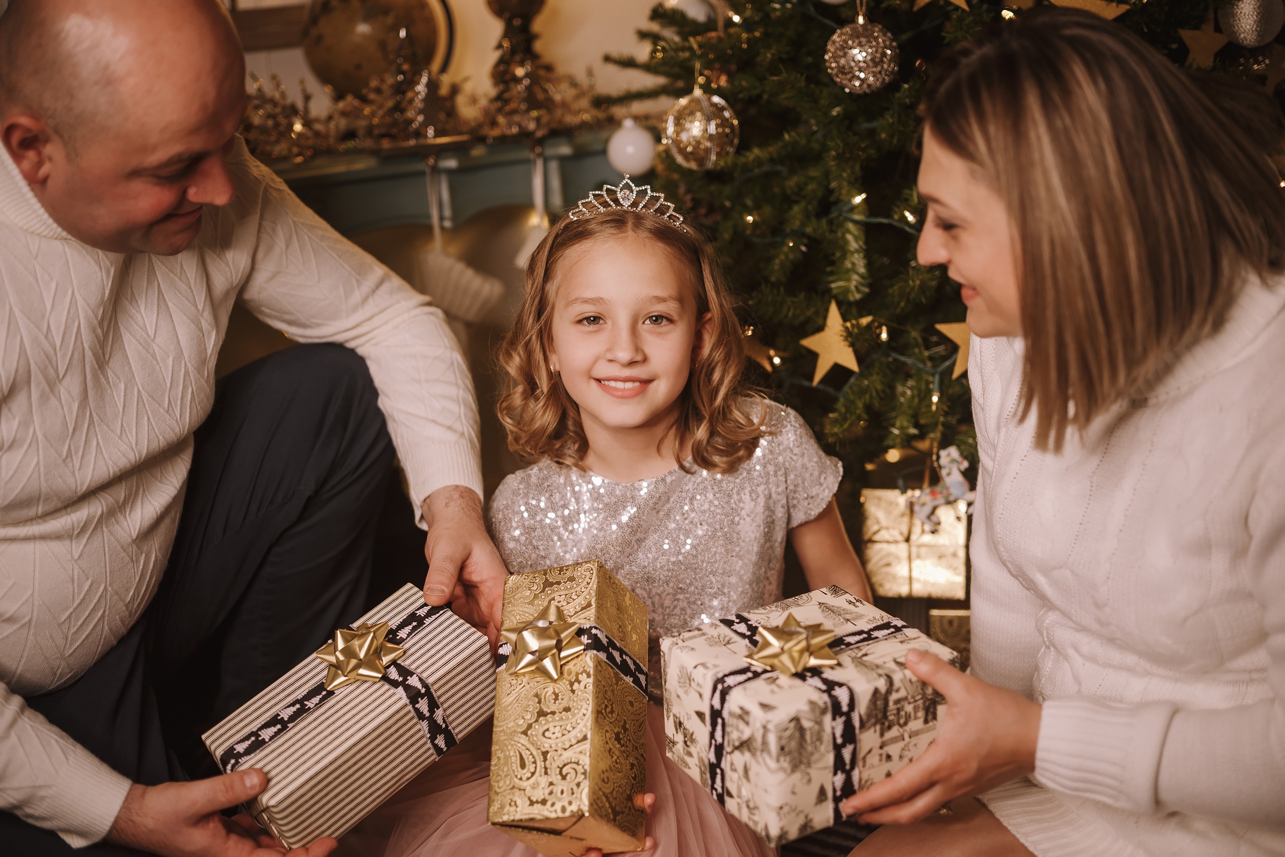 11292021 Christmas Photoshoot 7. Wedding family event photographer in Chicago Nick Yushevich