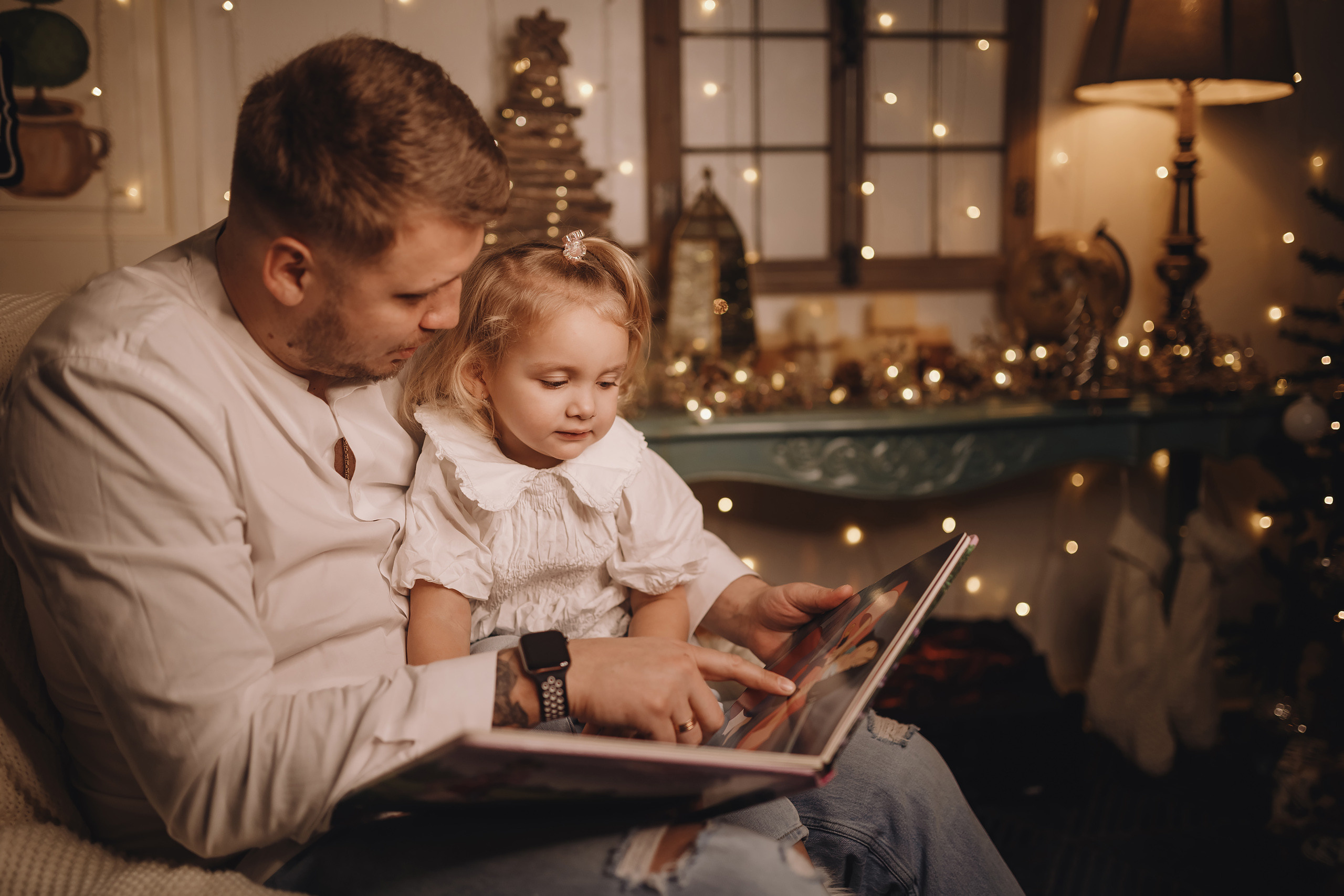 12152021 Christmas Photoshoot 15. Wedding family event photographer in Chicago Nick Yushevich