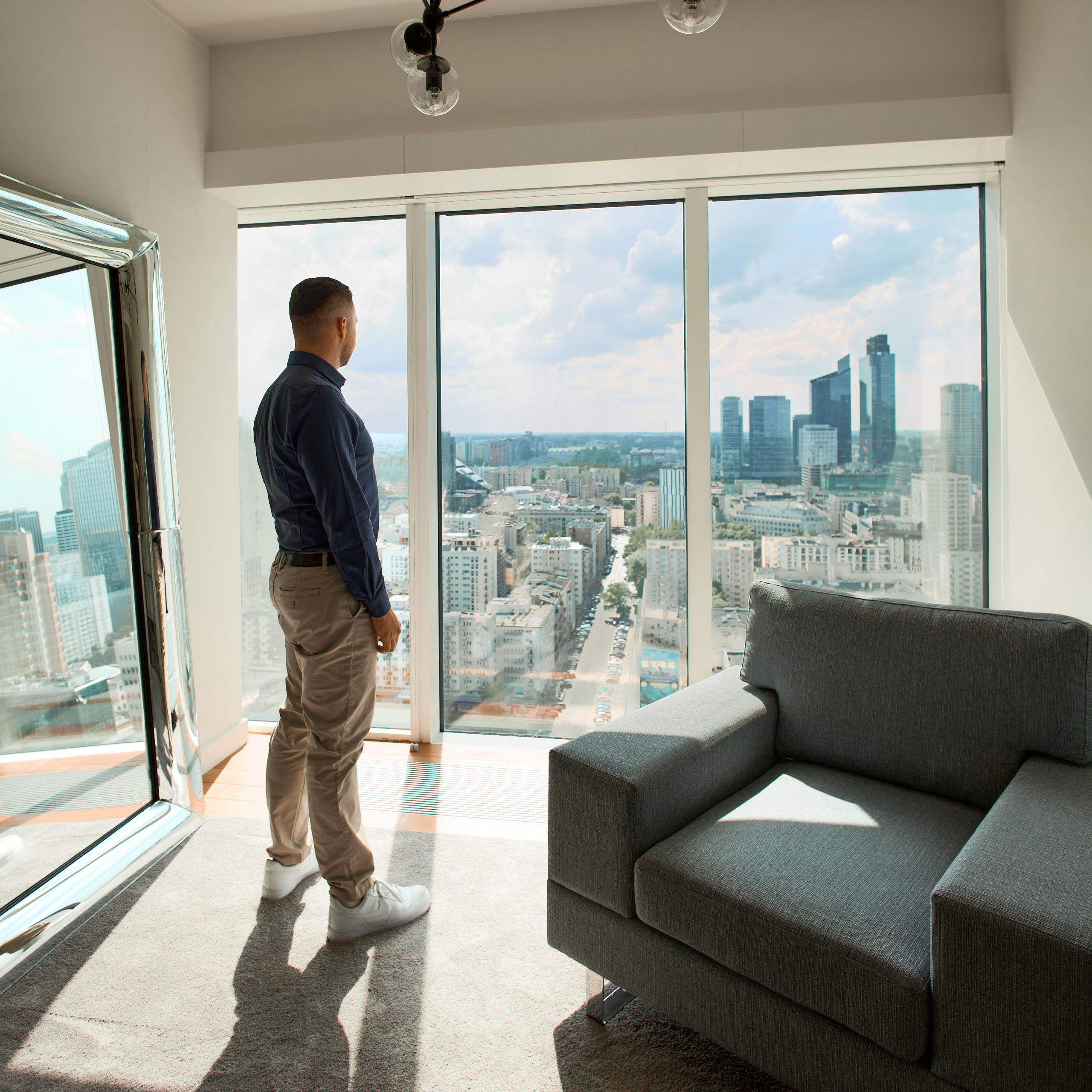 Reklamowa sesja zdjęciowa dla agencji nieruchomości Zlota 44 – Fotografia reklamowa w Warszawie. Portrait & Fashion Photographer | Сannes, Paris, Monaco, Dubai, Kyiv — - Alisa Postnykova