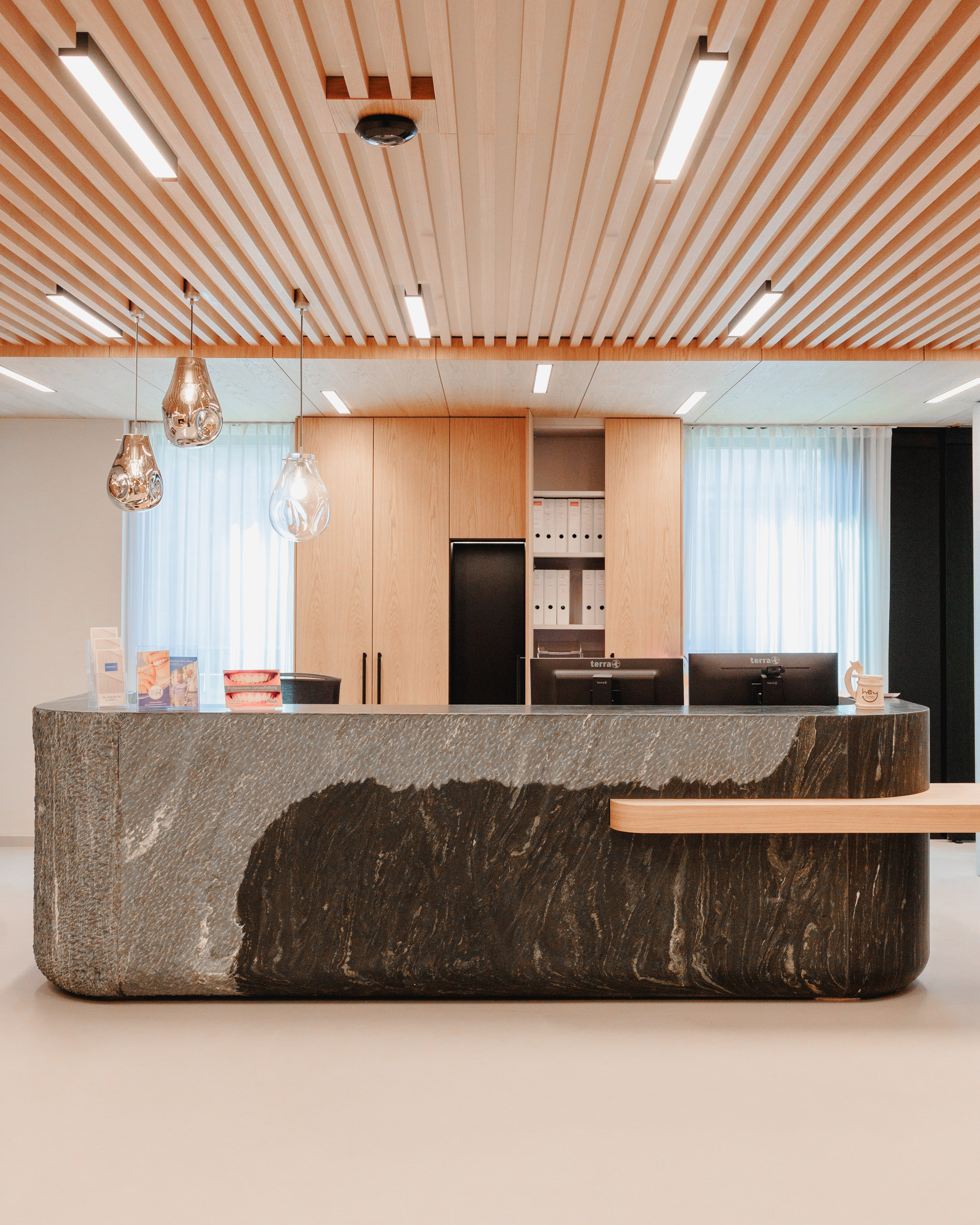 Commercial. Angélique Khaliman — Photographer in Graz