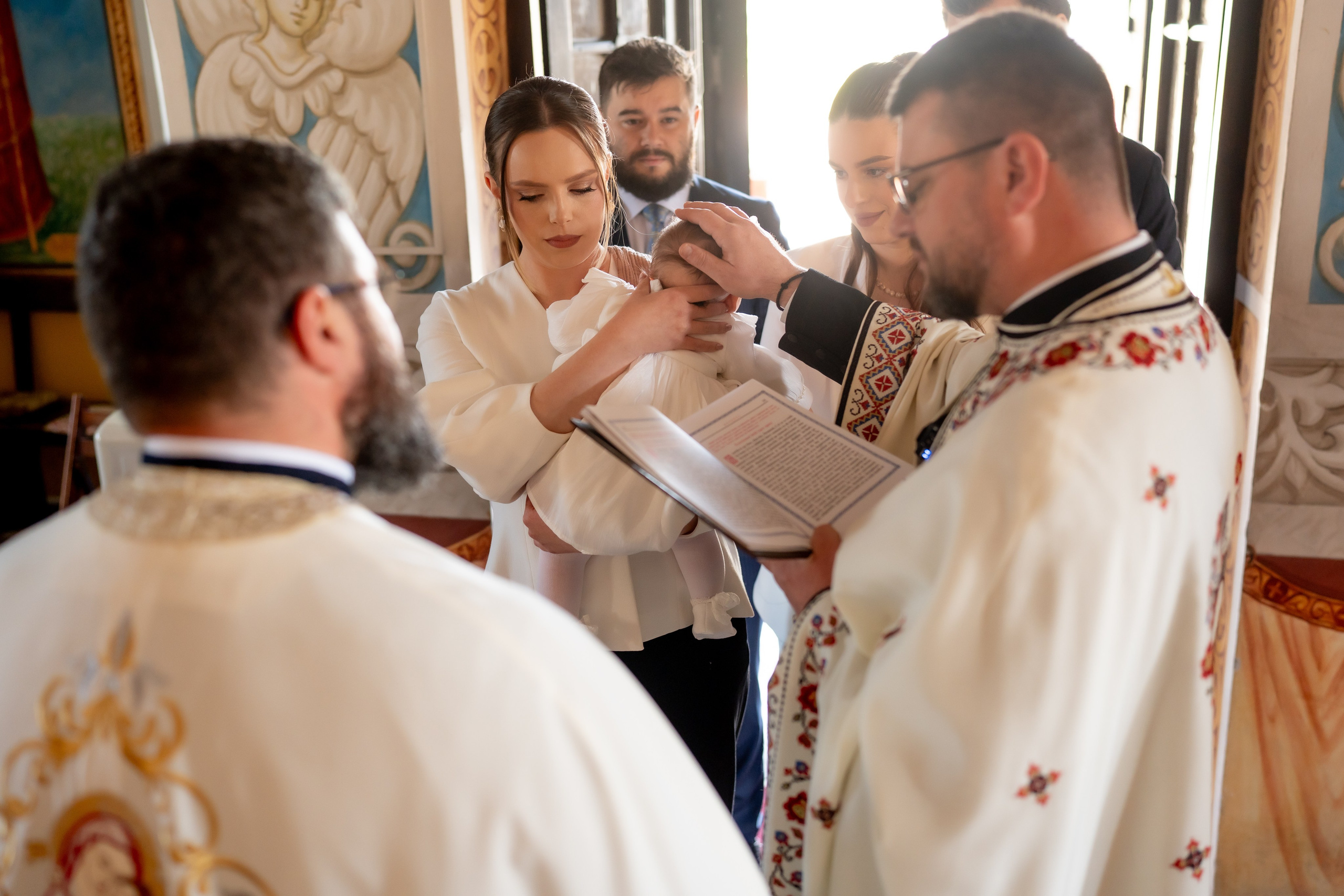 Ilinca. Mark Fazakas — Wedding Photographer