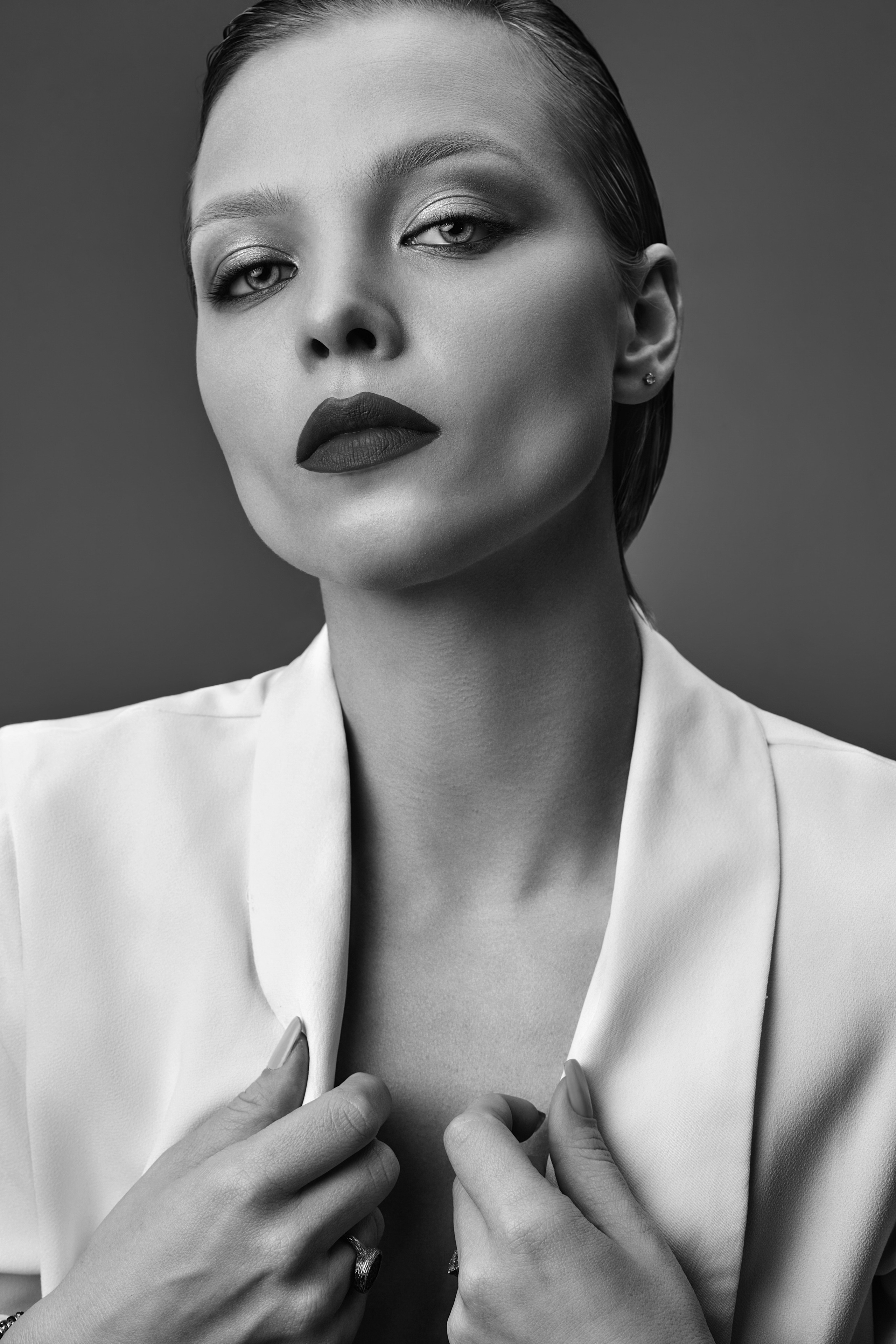 Victoria: studio portrait session in Los Angeles. Alice Bell — Wedding photographer in New York
