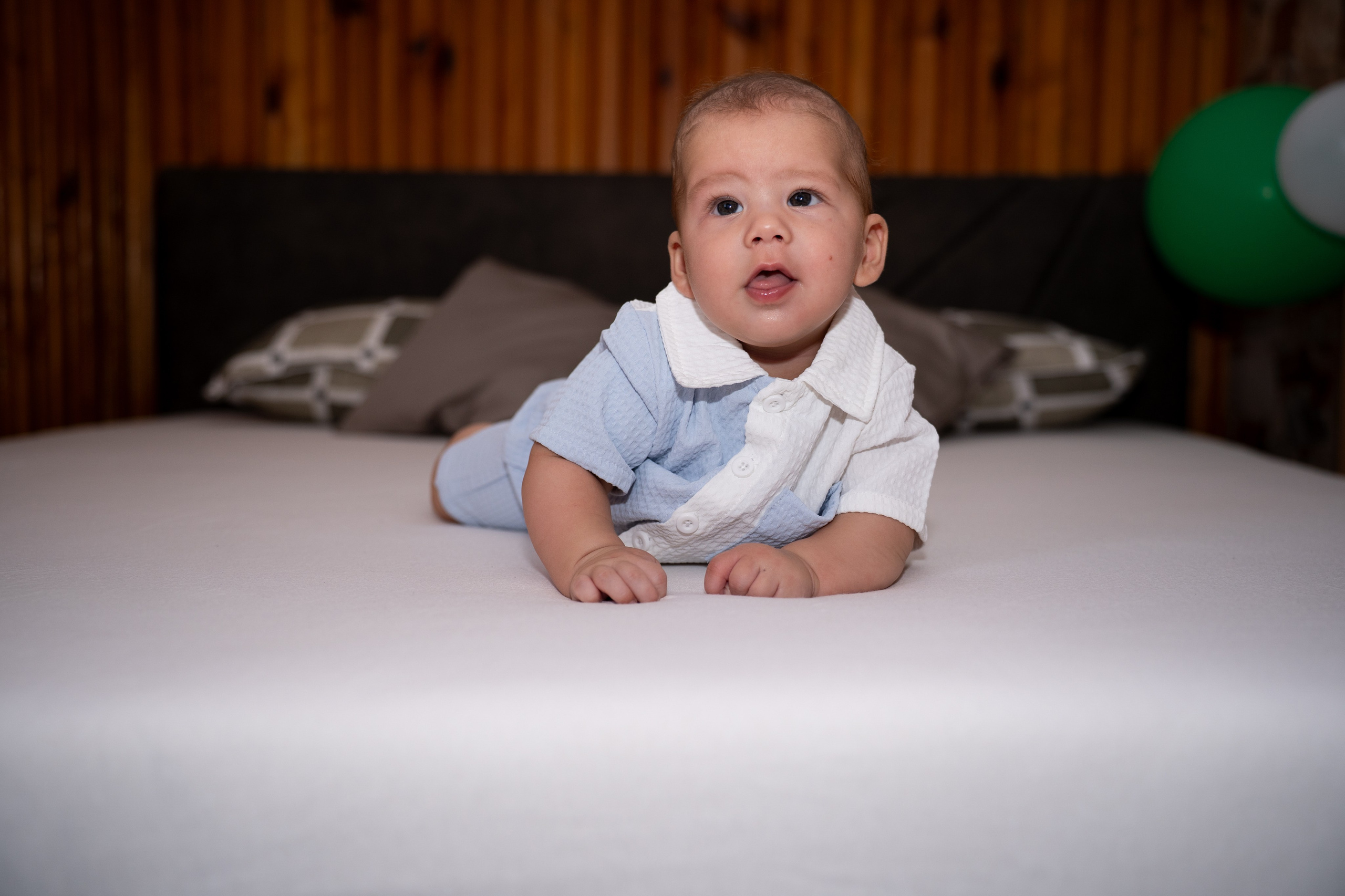 BOTEZ - PRIMUL ZÂMBET