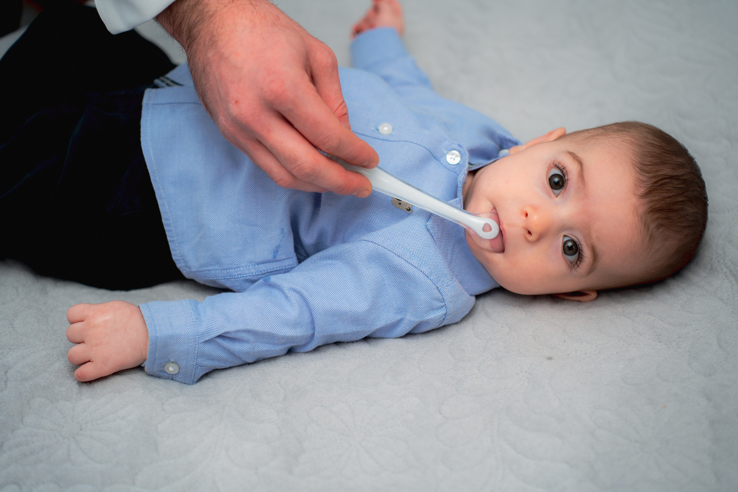 BOTEZ - PRIMUL ZÂMBET