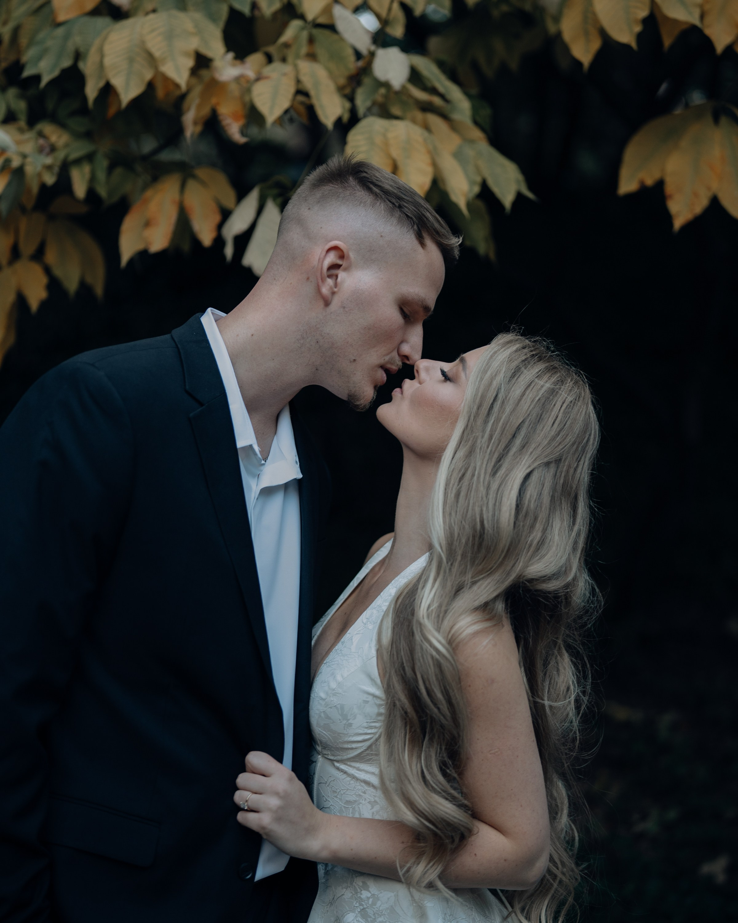 Engagement session in Central Park. Portrait and wedding photographer in New York