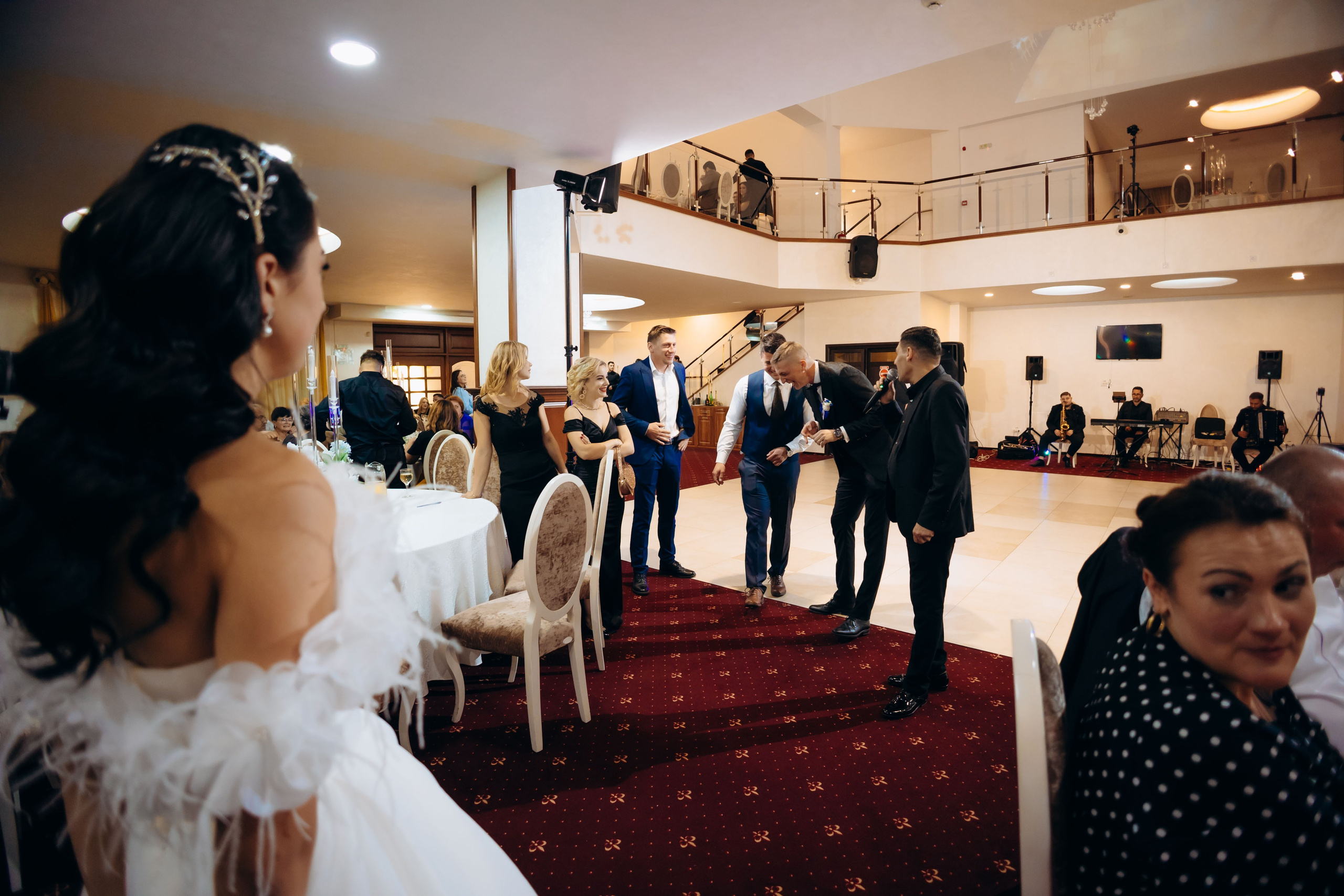Loredana & Emilian – Ziua Nunții | Videografie - fotografie Botez Suceava, Iași, Botoșani. Servicii foto-video profesionale, pentru momente de neuitat