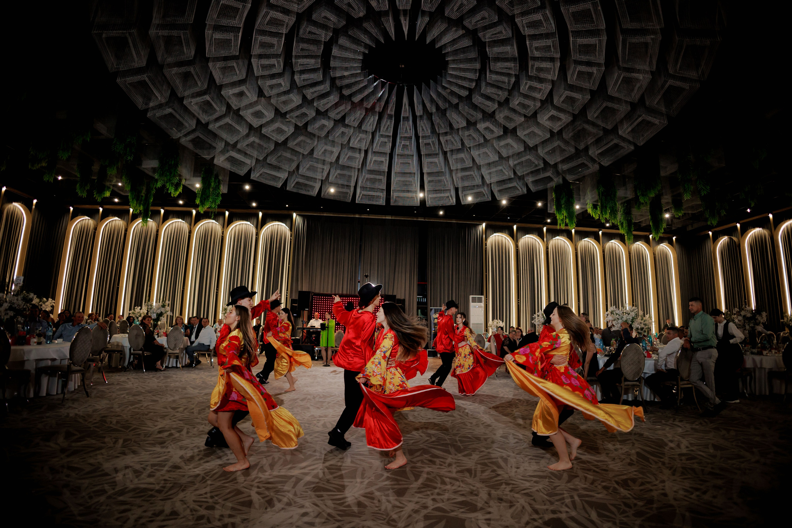 Nunta Nicoleta & Răzvan | Fotografie & Videografie Profesională. Servicii foto-video profesionale, pentru momente de neuitat