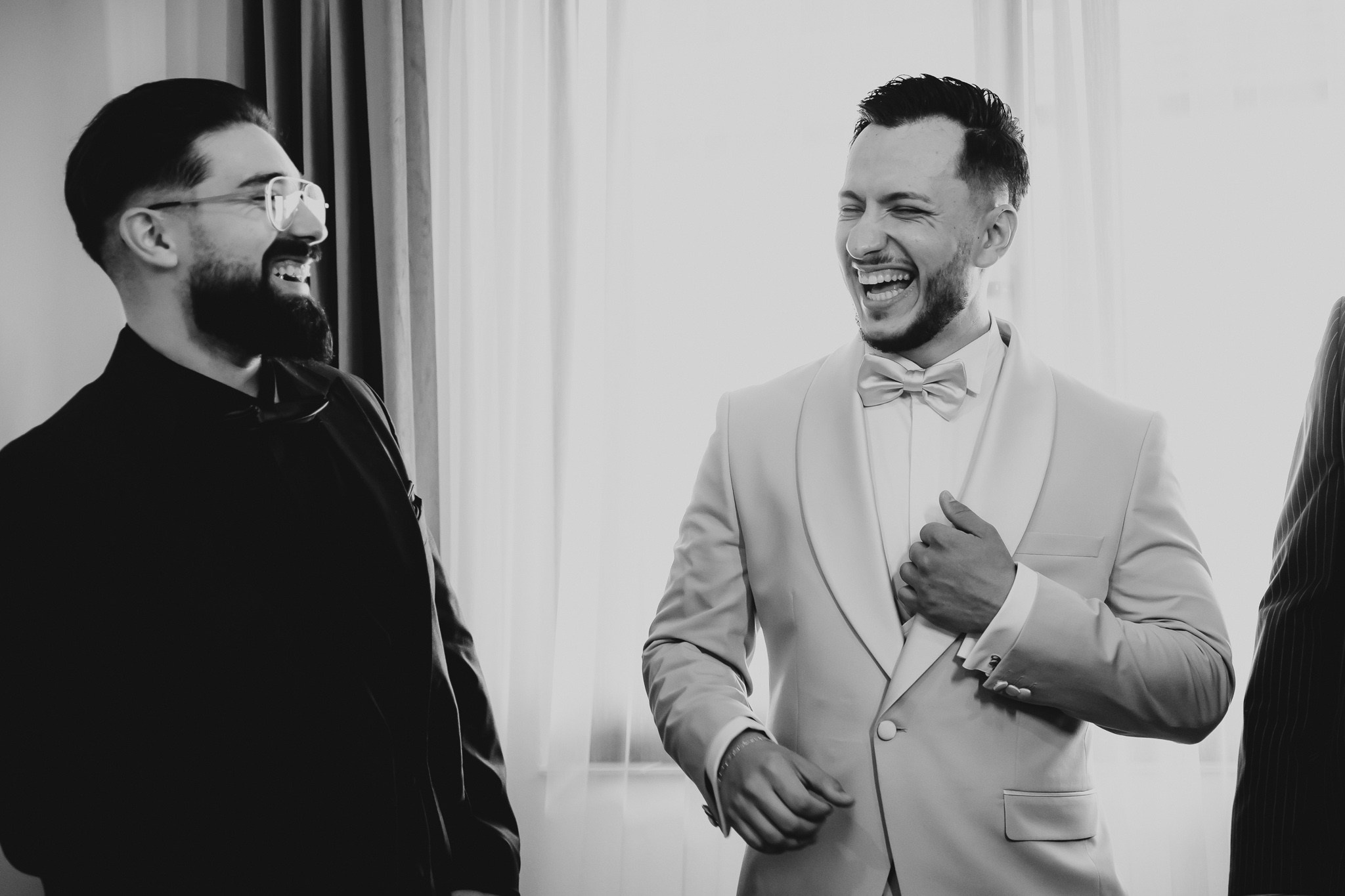 Ioana & Ionuț | Nuntă de poveste la Păstrăvăria Poiana din Mălini județul Suceava. Servicii foto-video profesionale, pentru momente de neuitat