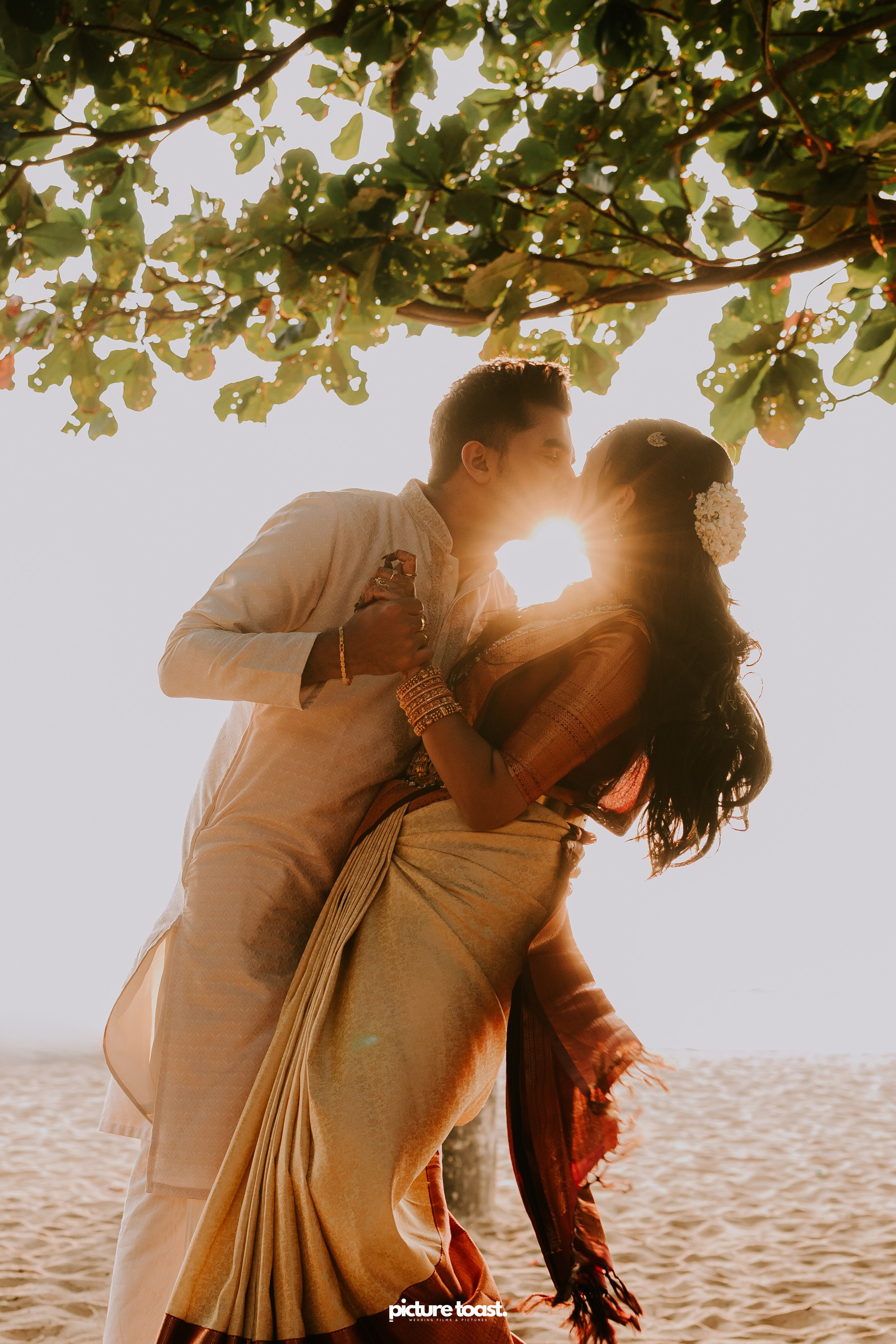 Traditional Kerala Hindu Wedding. Fine art Wedding Photographers in India & Canada