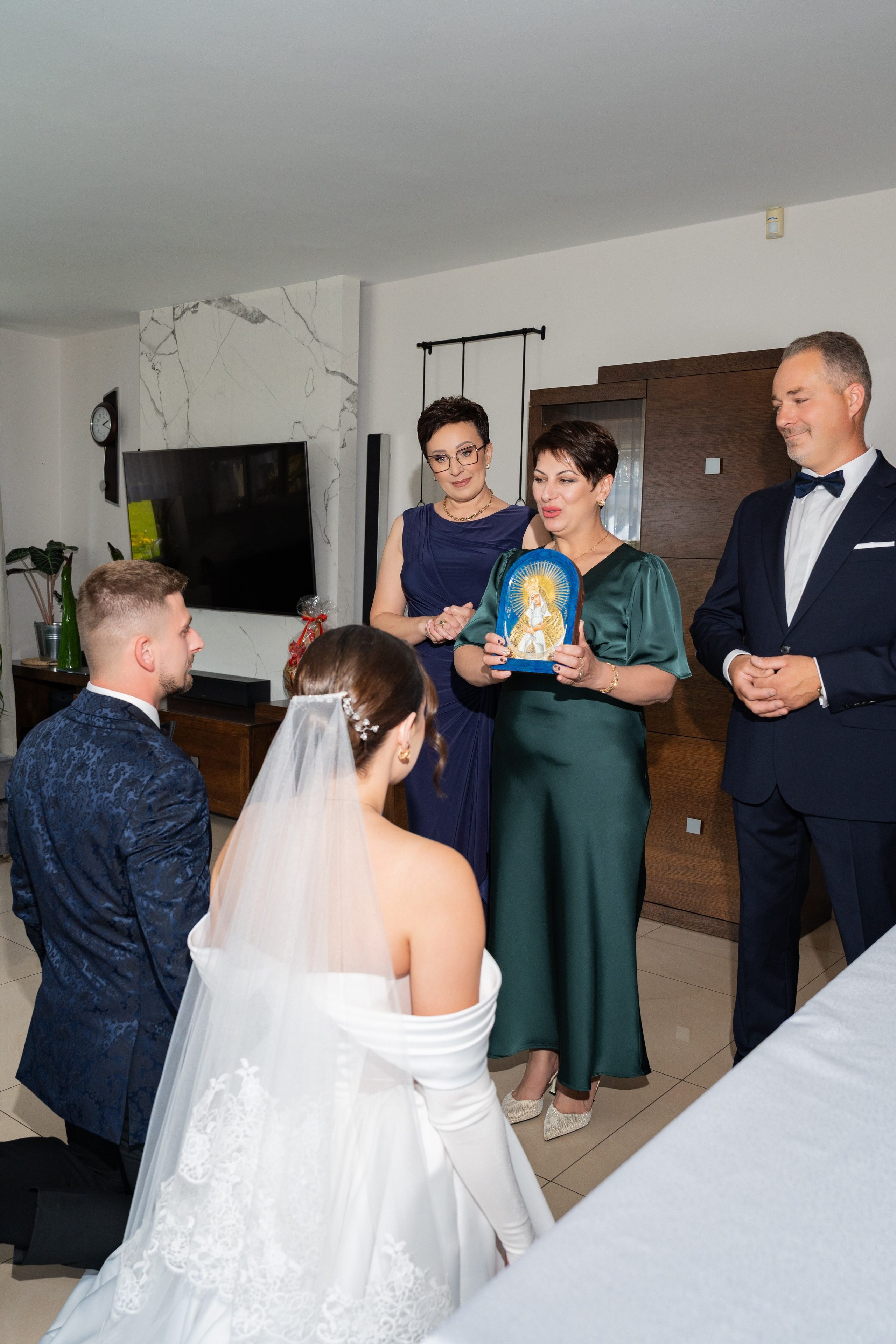 E&N: Zamek w Rzucewie. SL Wedding Photo — Editorial, Elegant & Timeless Wedding Photography in Poland and Across Europe